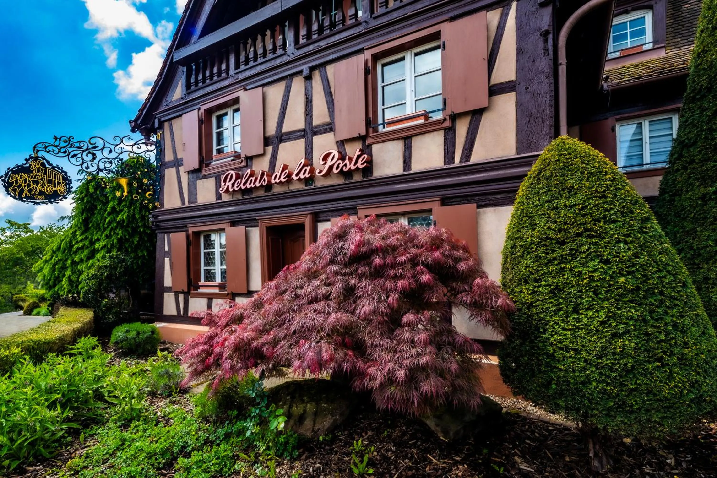 Property building in Hôtel Restaurant Relais De La Poste - Strasbourg Nord