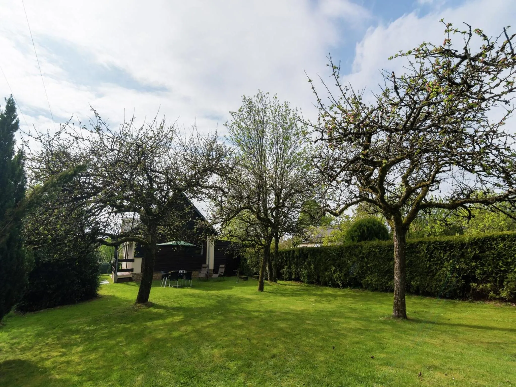 Garden in Charming Cottage in Chiny