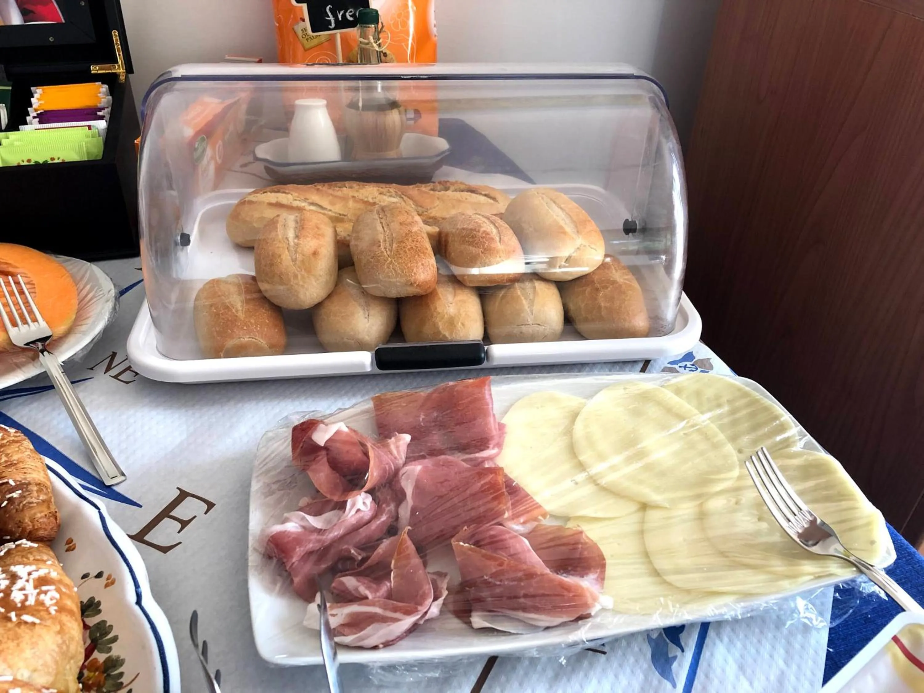 Buffet breakfast in B&b Villa Eden