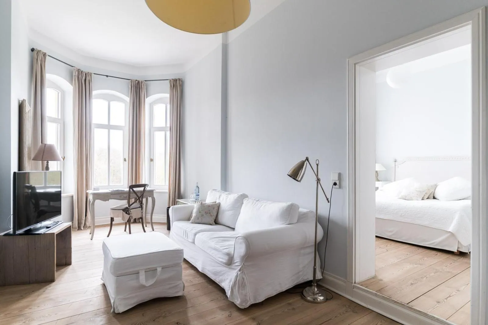 Photo of the whole room, Bed in Hotel Schloss Gamehl