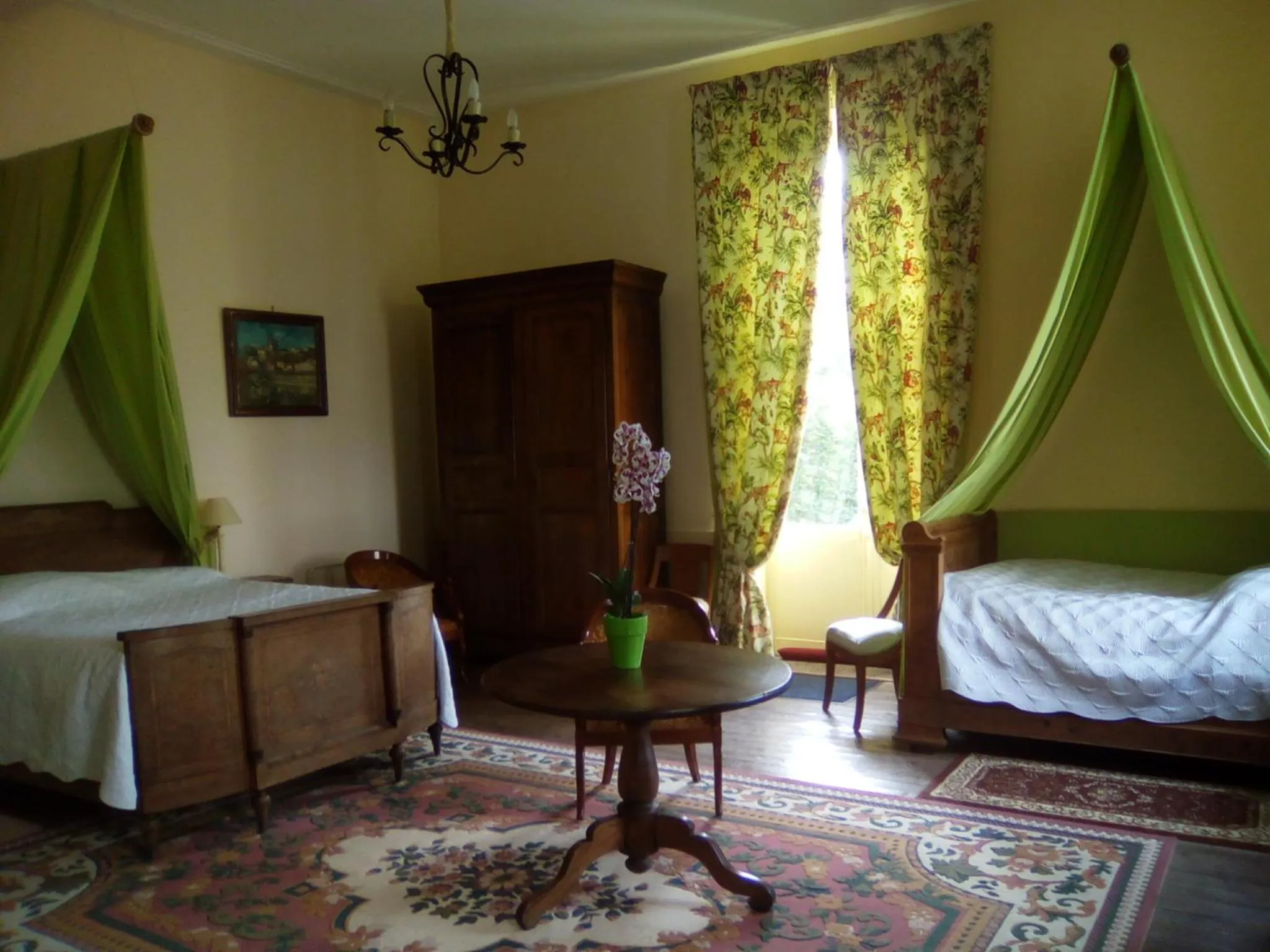 Photo of the whole room, Bed in Chambres d'hôtes & Gîtes du Château de Grand Rullecourt