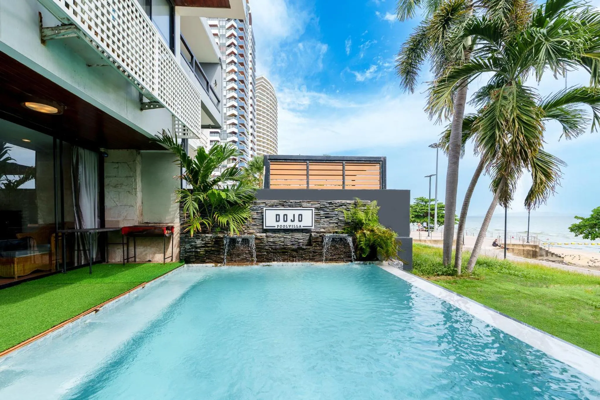 Swimming pool in Dojo pool villa