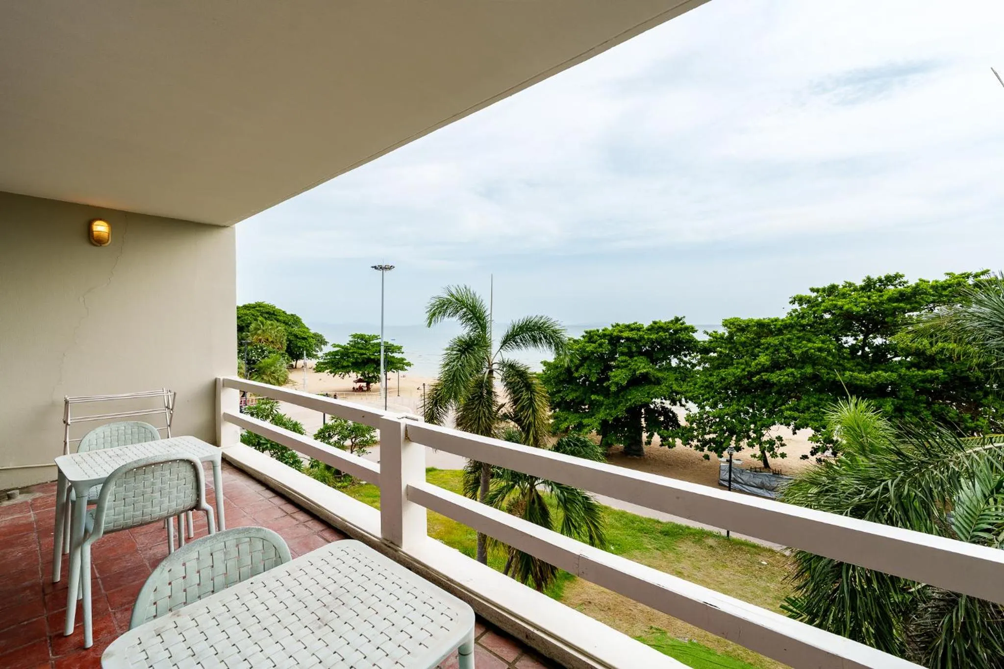 Sea view in Dojo pool villa