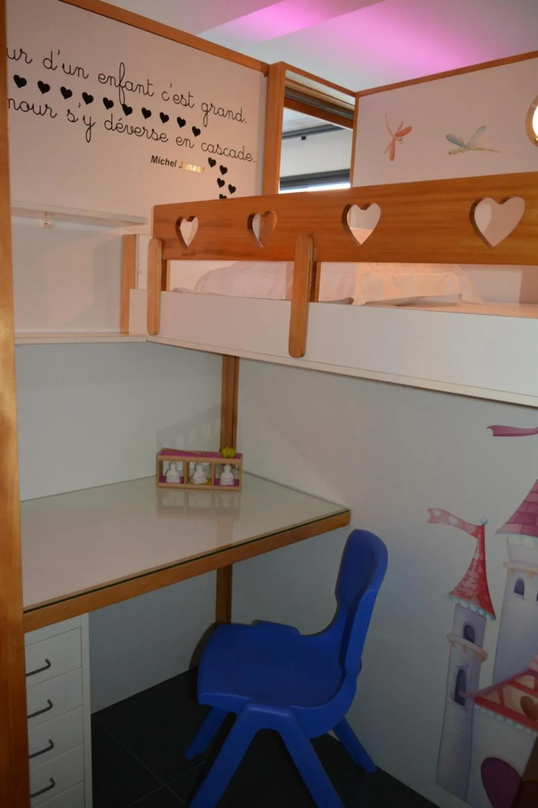 Bed in Moana Studio - downtown Papeete - WiFi AC Netflix parking - 3 people