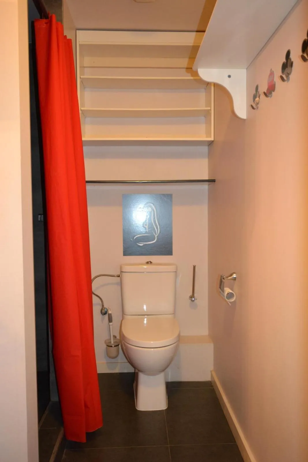 Bathroom in Moana Studio - downtown Papeete - WiFi AC Netflix parking - 3 people