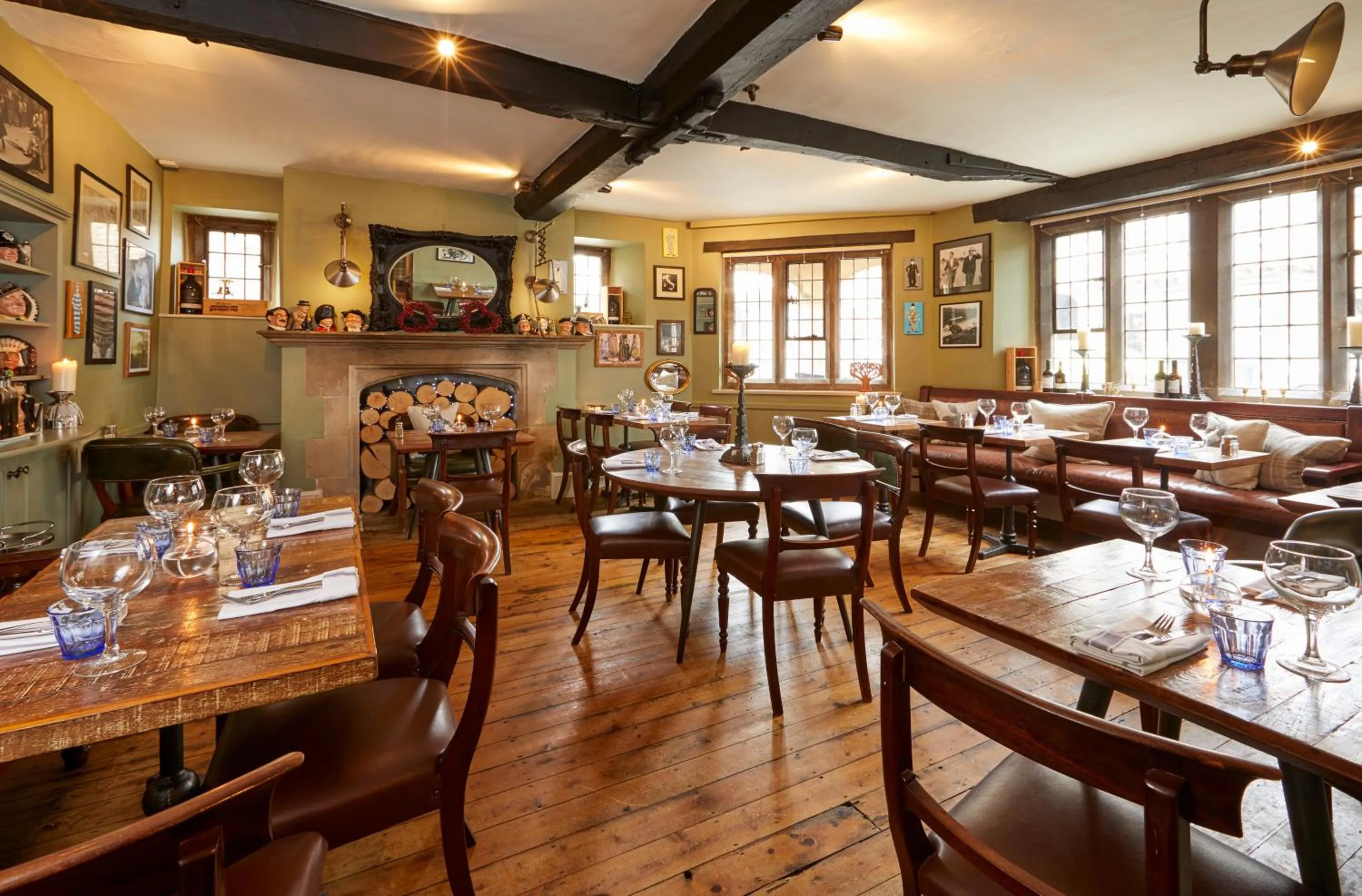 Restaurant/places to eat in Burford House BH