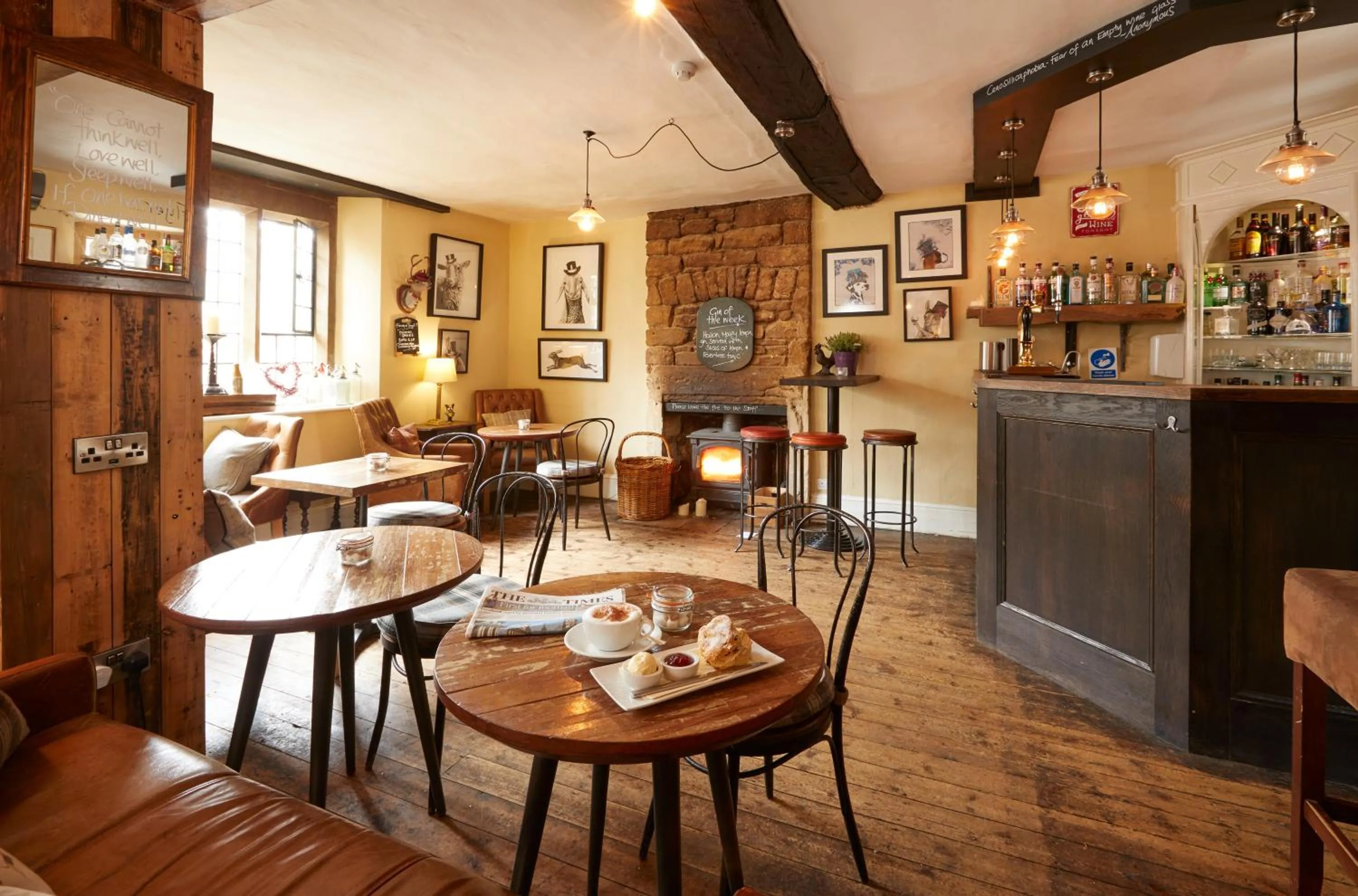 Lounge or bar in Burford House BH