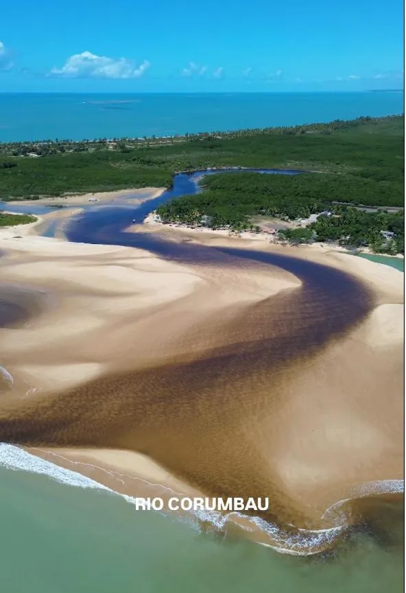 Nearby landmark in Vila das Mangabeiras Corumbau