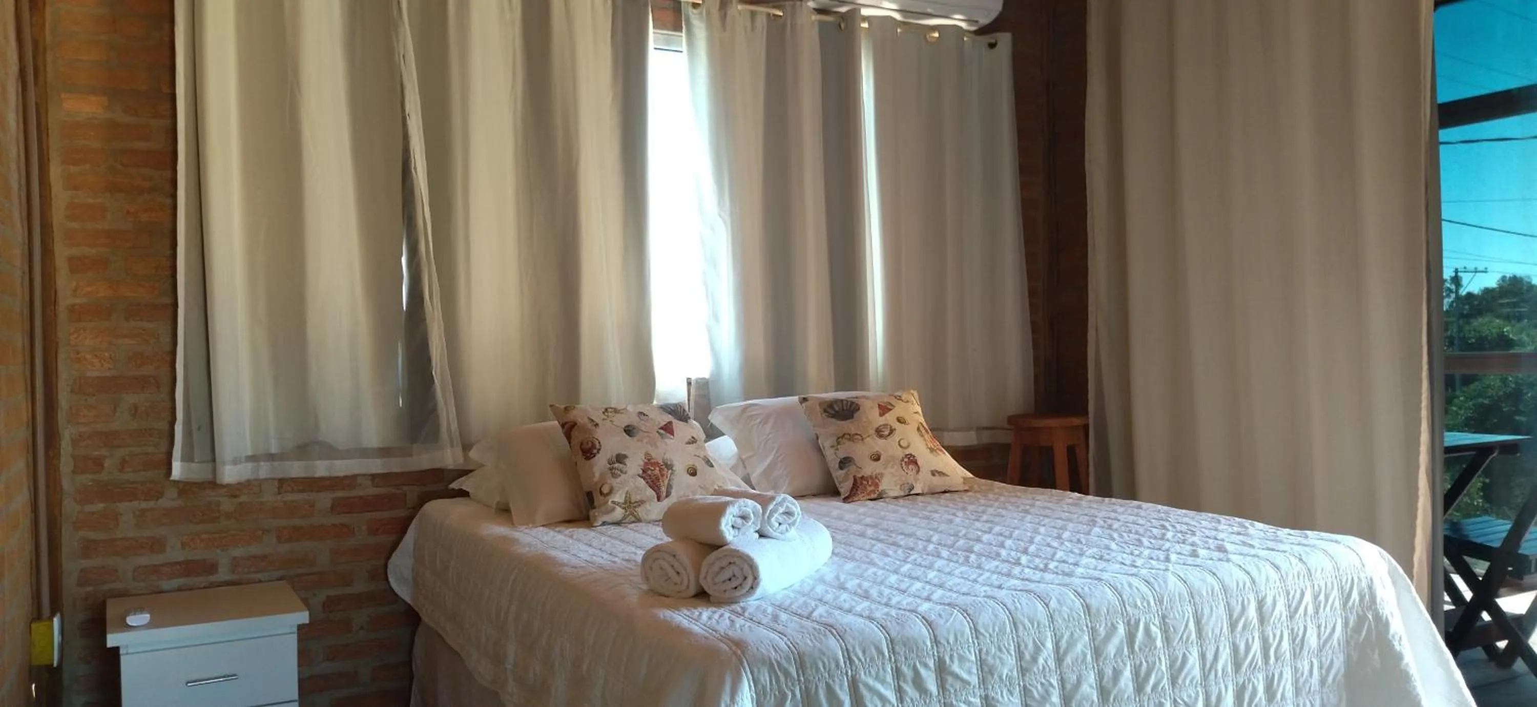 Photo of the whole room, Bed in Vila das Mangabeiras Corumbau