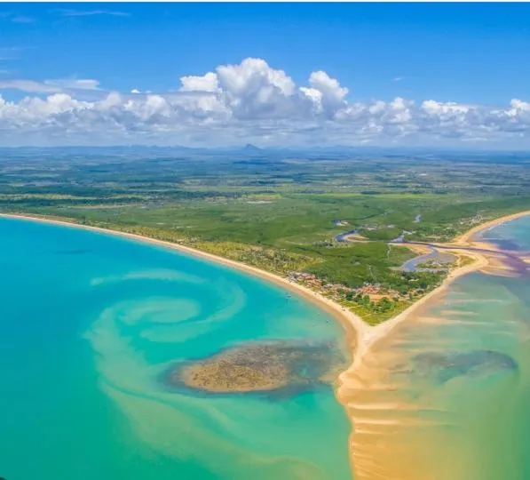 Nearby landmark in Vila das Mangabeiras Corumbau
