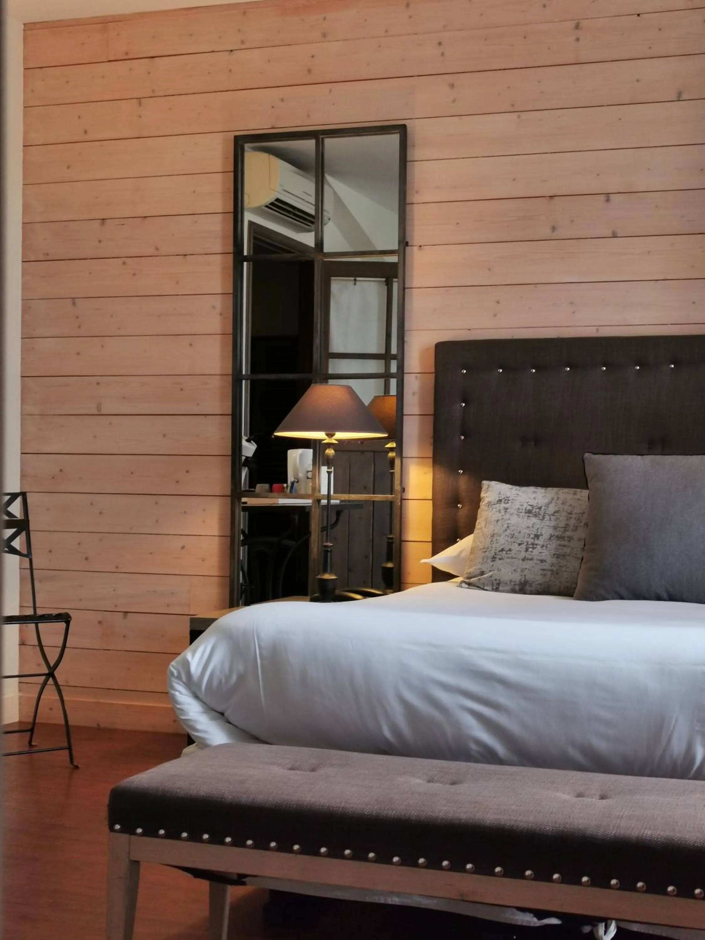 Bedroom, Bed in Logis Hôtel Le Central