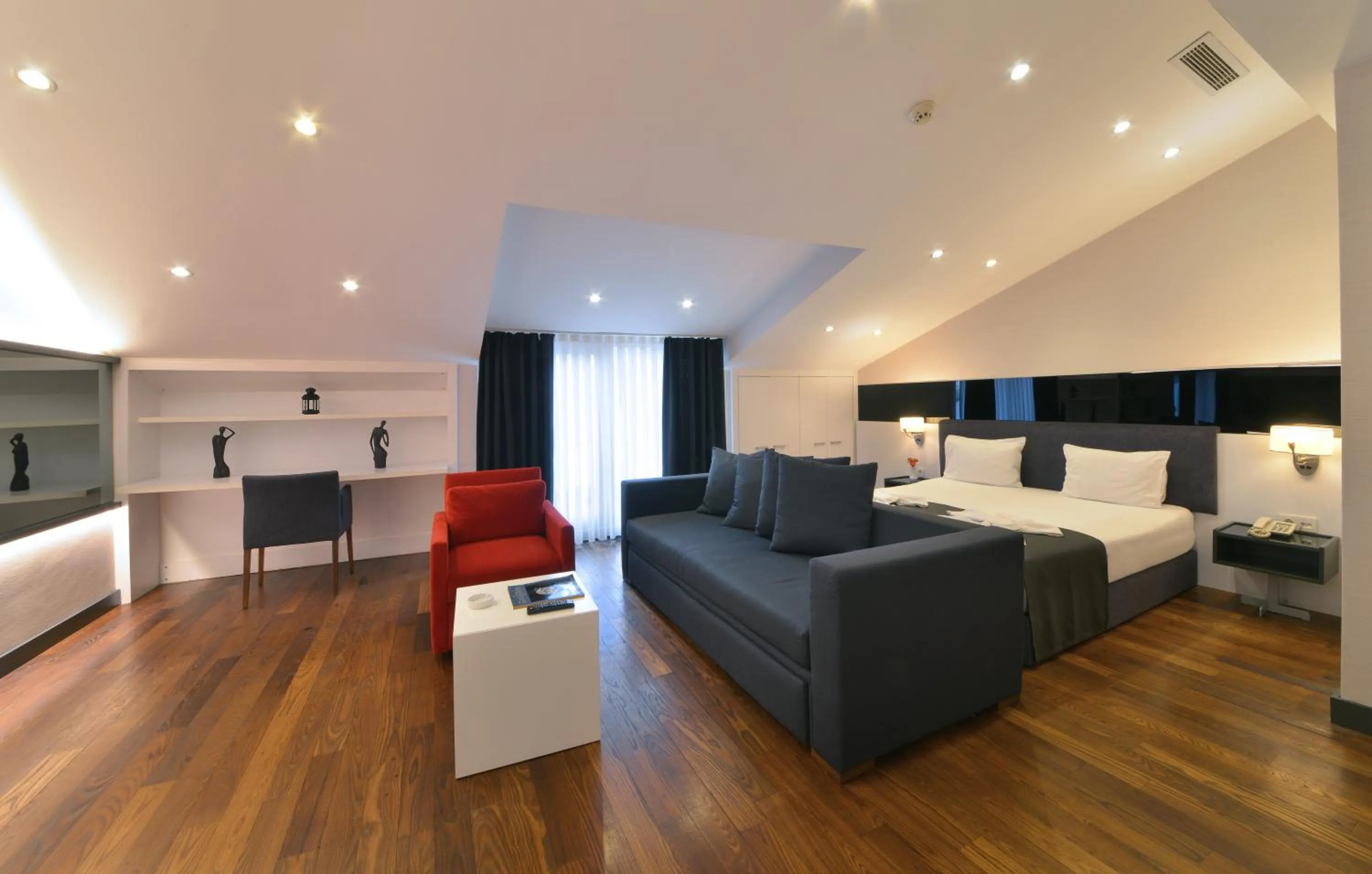 Nish İstanbul Suites & Hotel