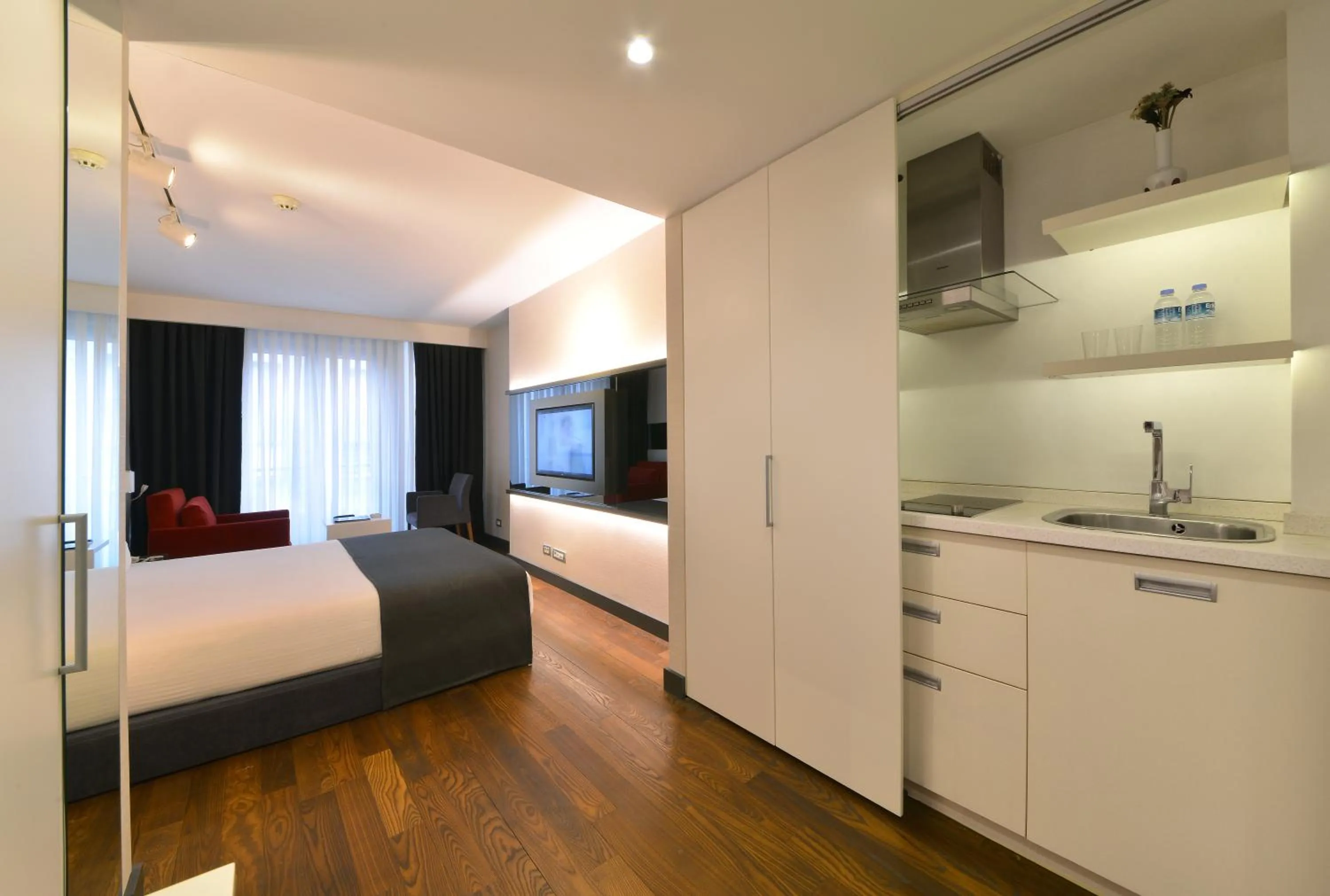 Nish İstanbul Suites & Hotel