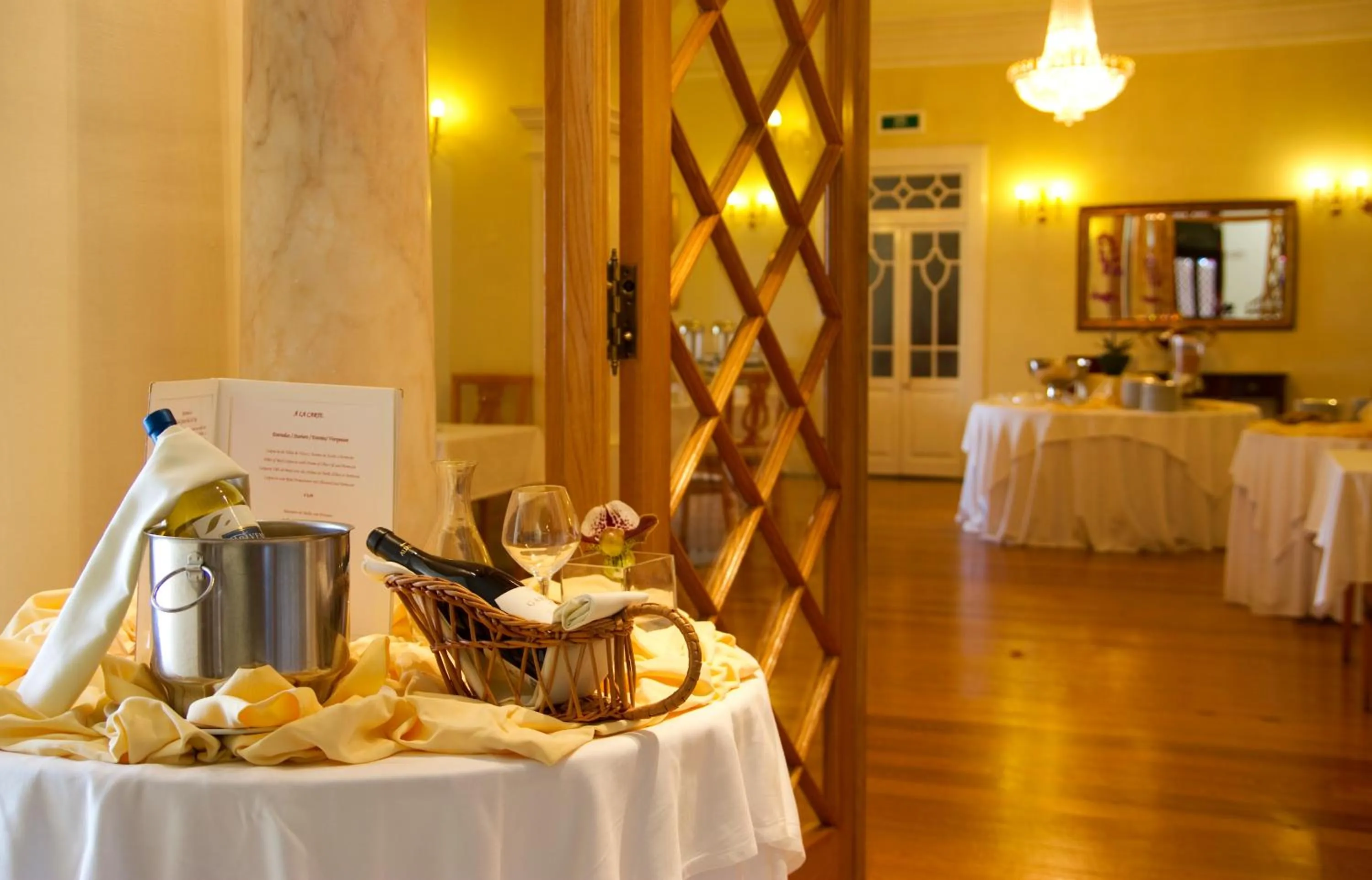 Buffet breakfast in Hotel Quinta Bela S Tiago