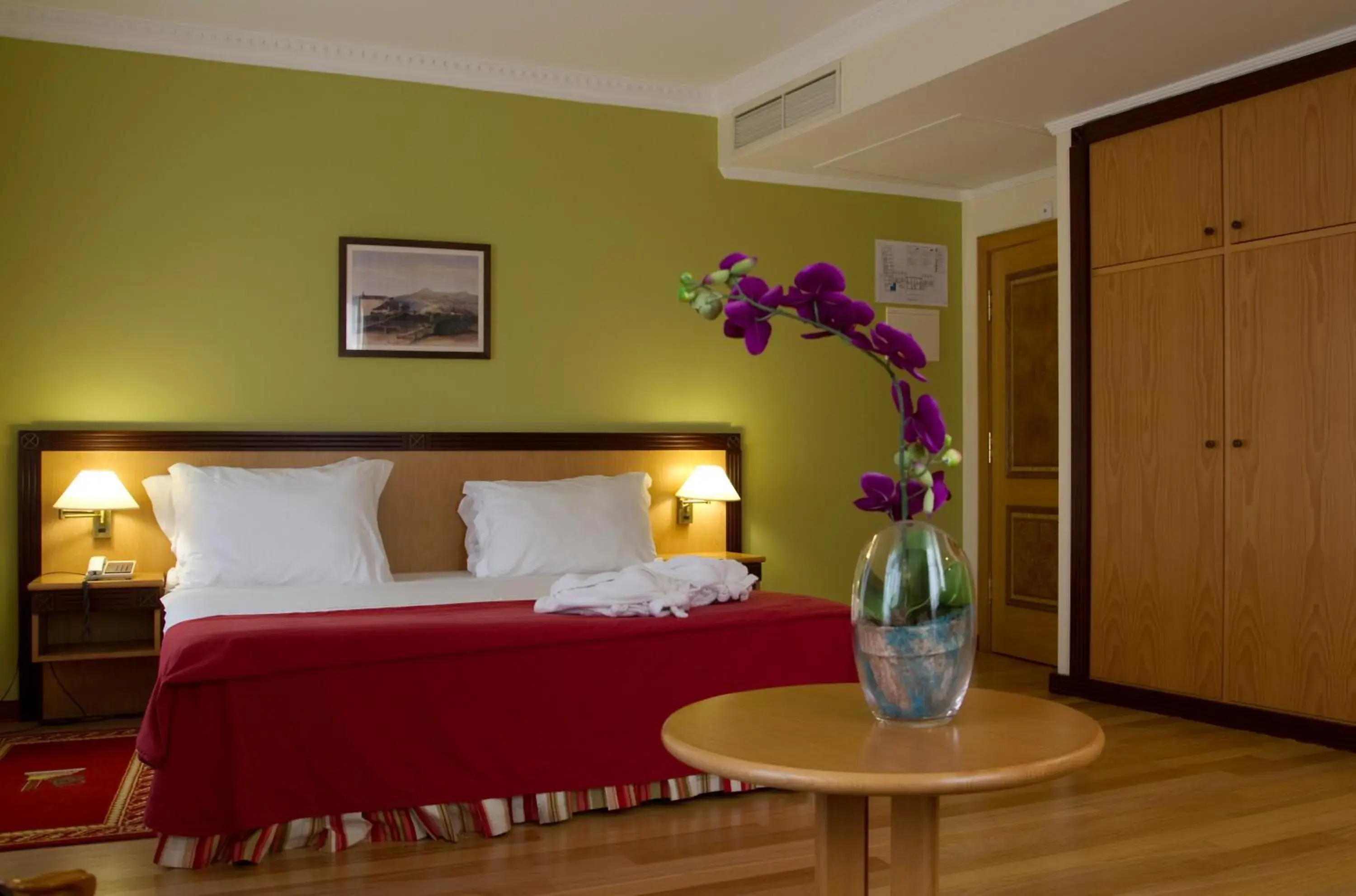 Double or Twin Room with Mountain View in Hotel Quinta Bela S Tiago Double or Twin Room with Mountain View in Hotel Quinta Bela S Tiago