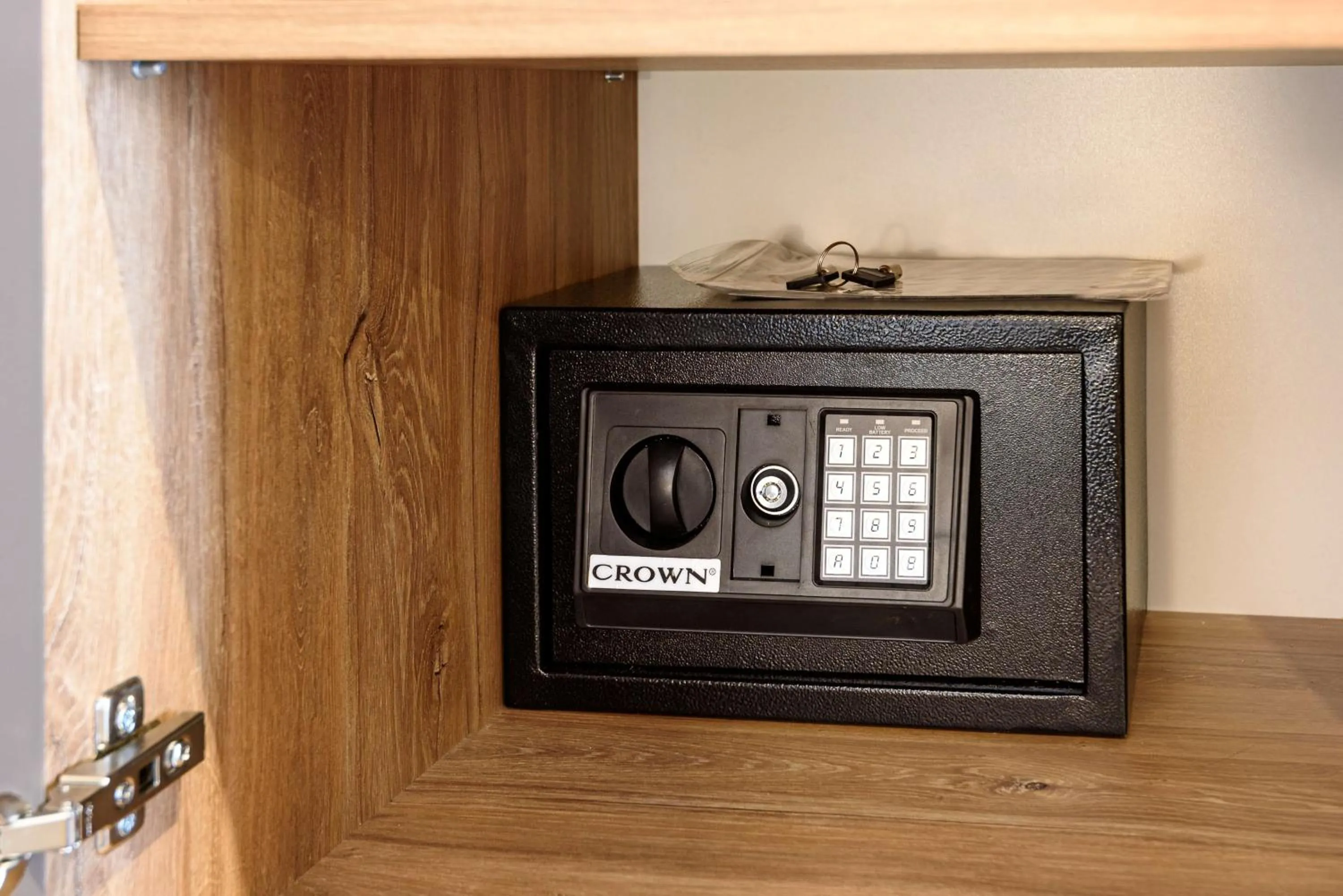 Property building in Avenue Hotel Deluxe