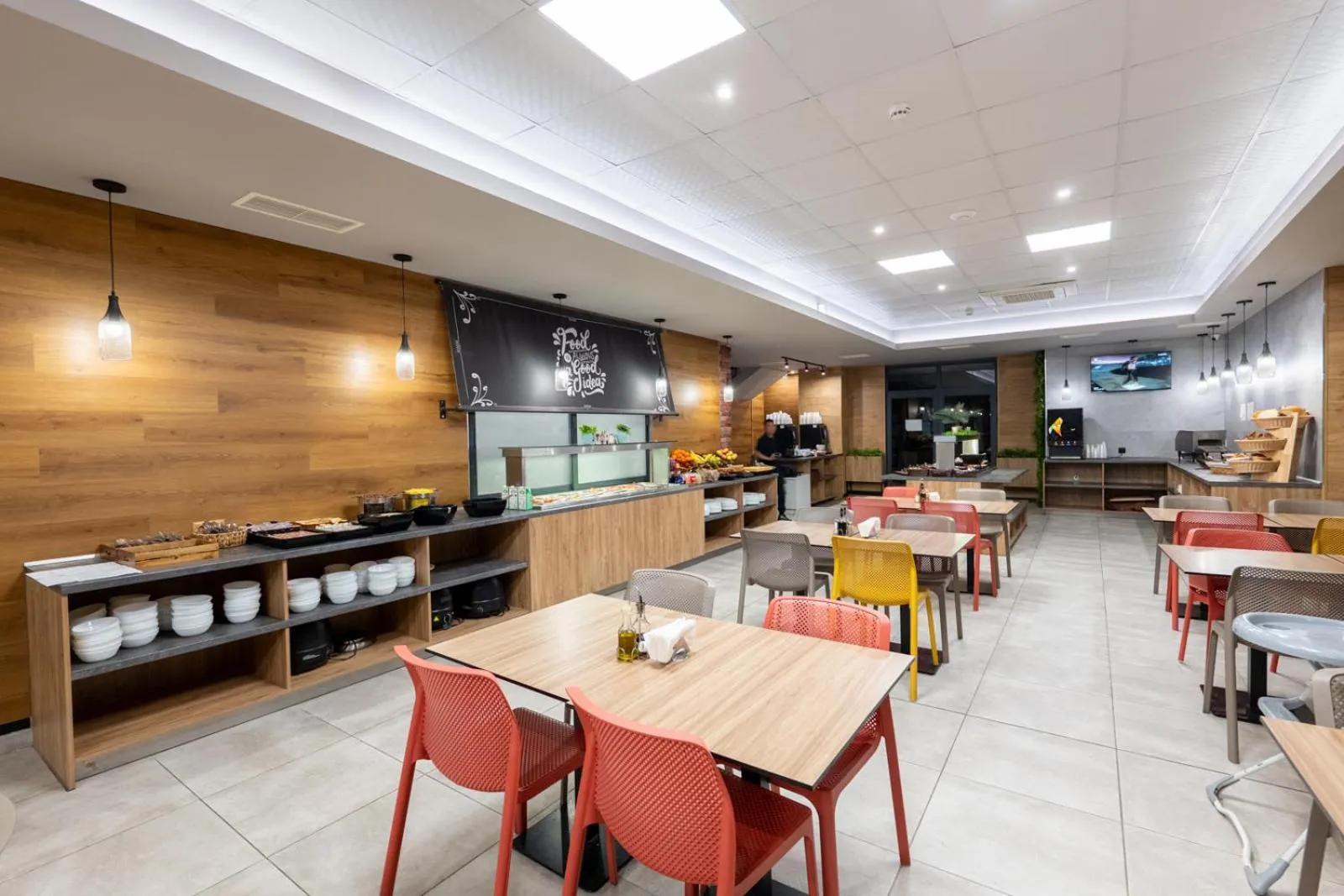 Coffee/tea facilities in Avenue Hotel Deluxe