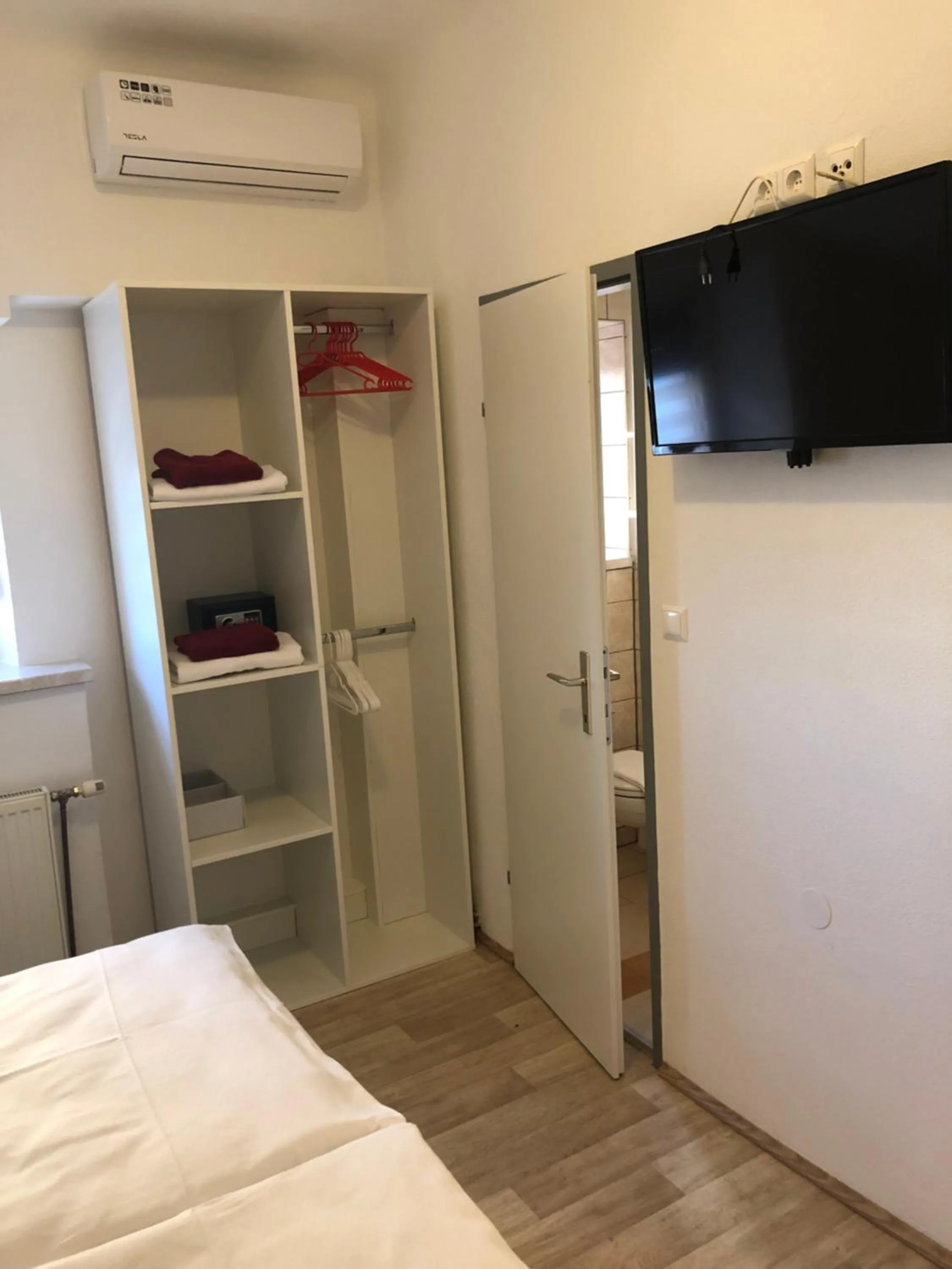 Bed in Center Rooms Villach