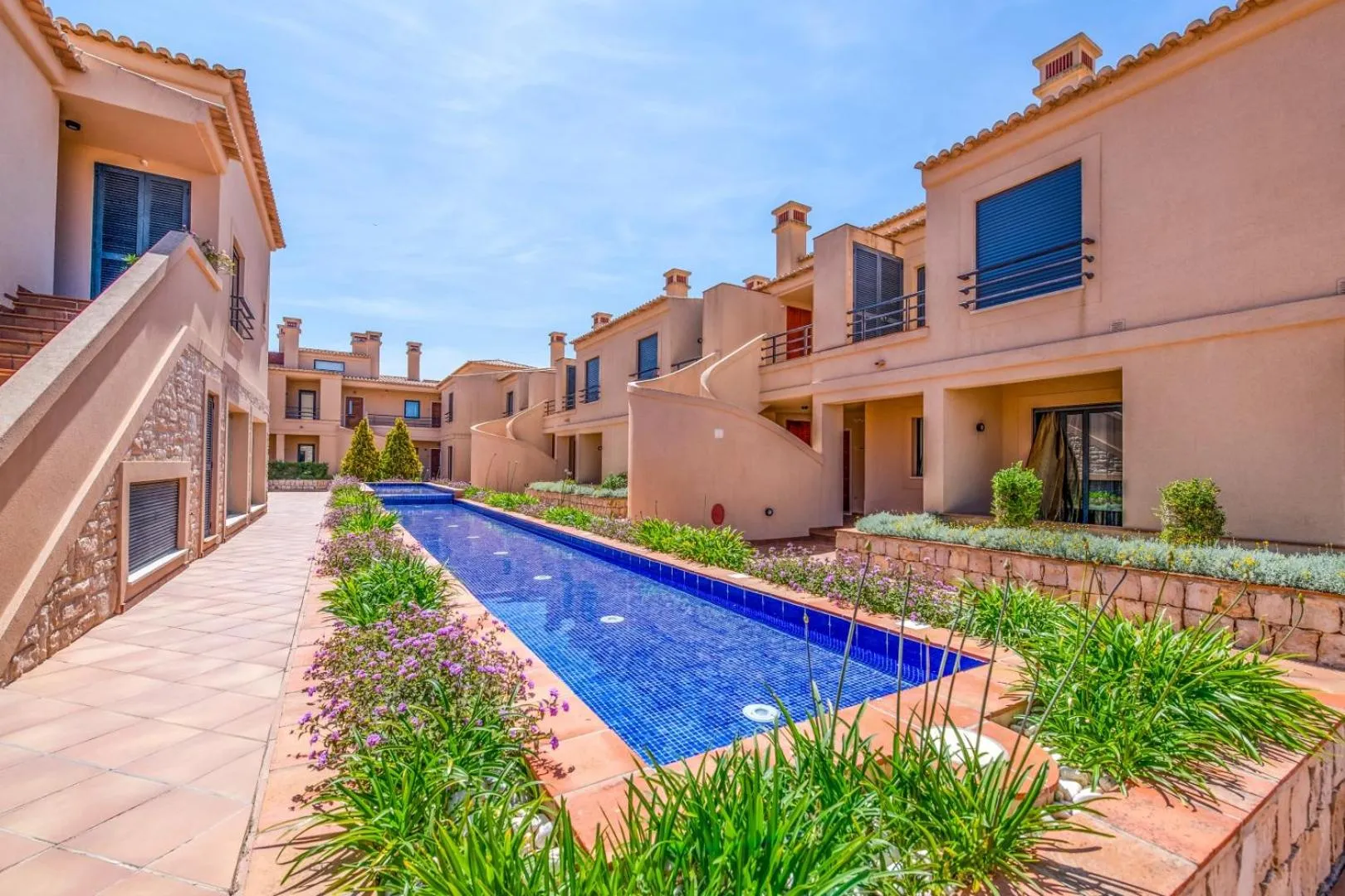 Property building in Mar da Luz Resort