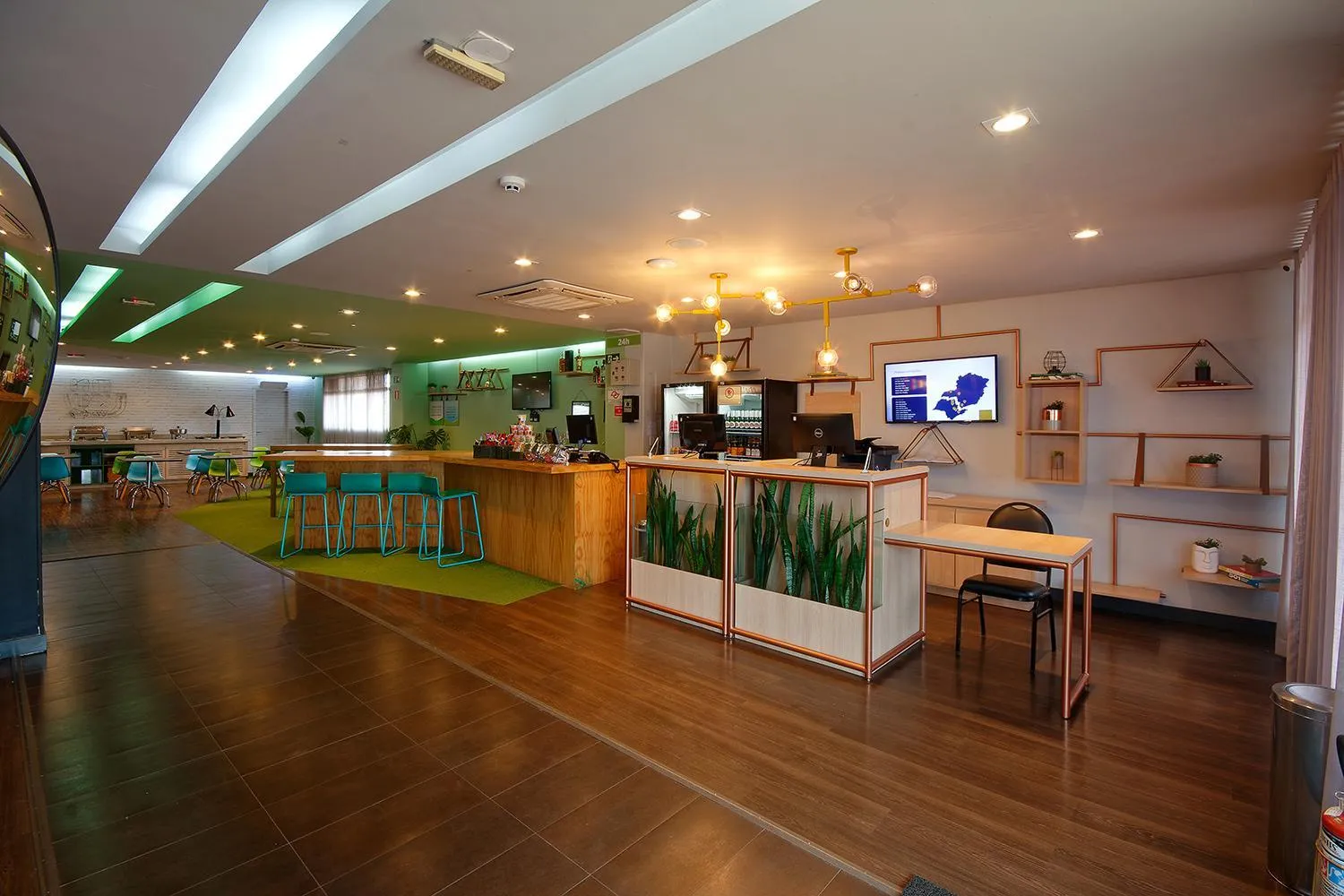 Lobby or reception in Golden Tower Express Araraquara by Fênix Hotéis