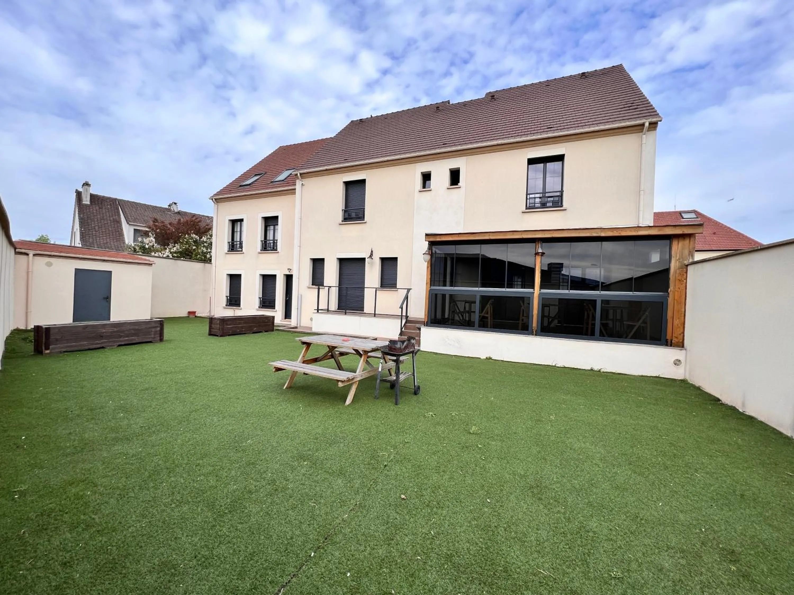 Paris Luxury Guest House - CDG Aéroport