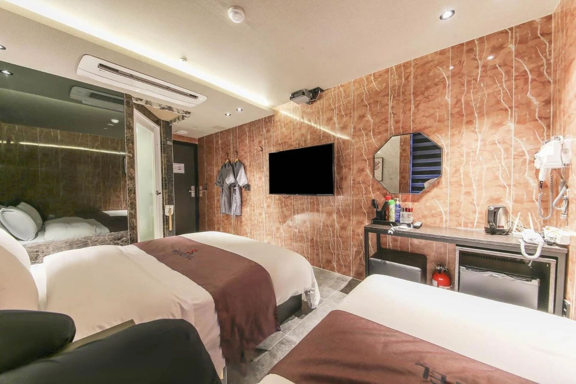 Decorative detail, Bed in MG Hotel