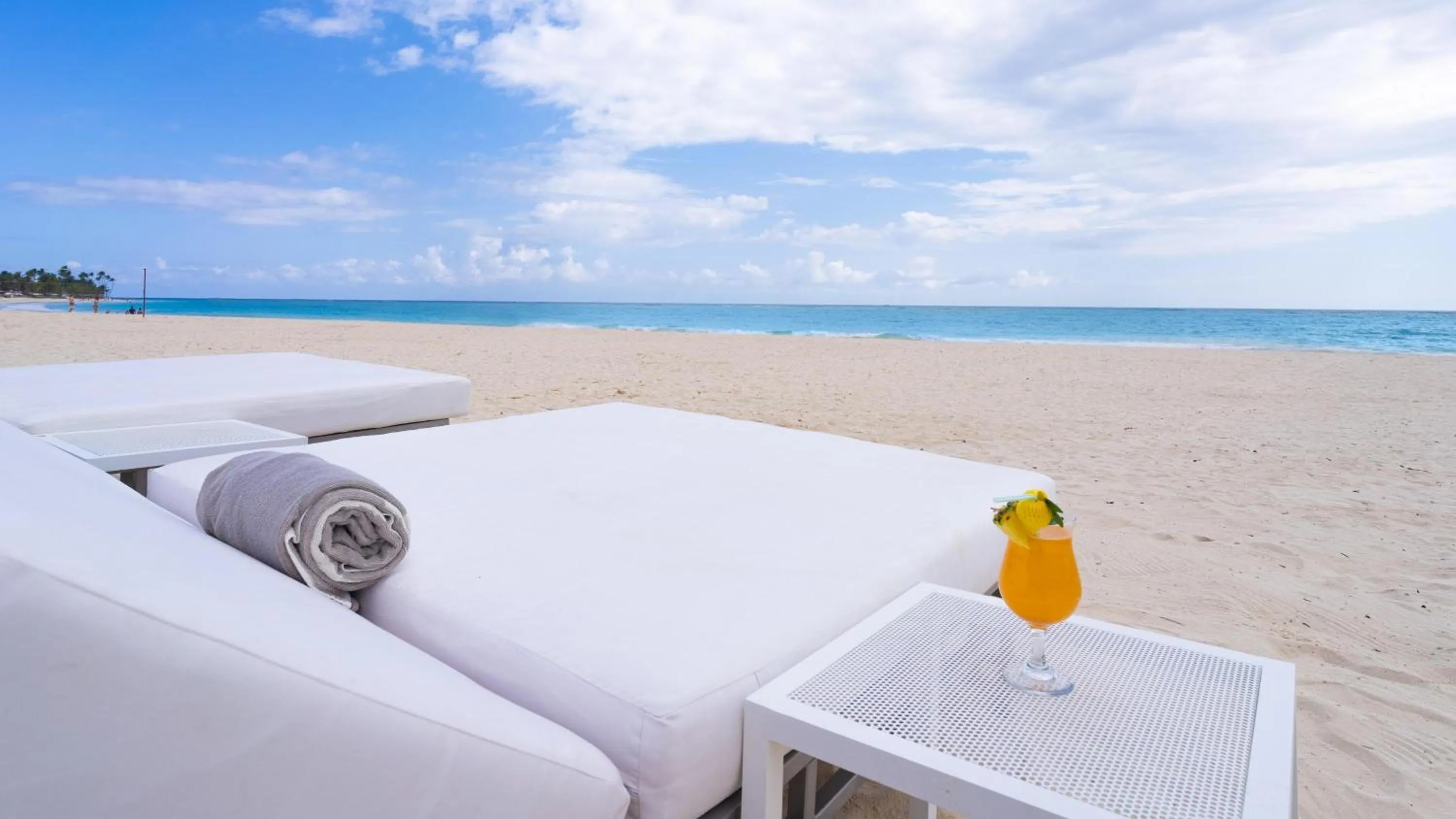 Beach in Tropical Deluxe Princess - All Inclusive