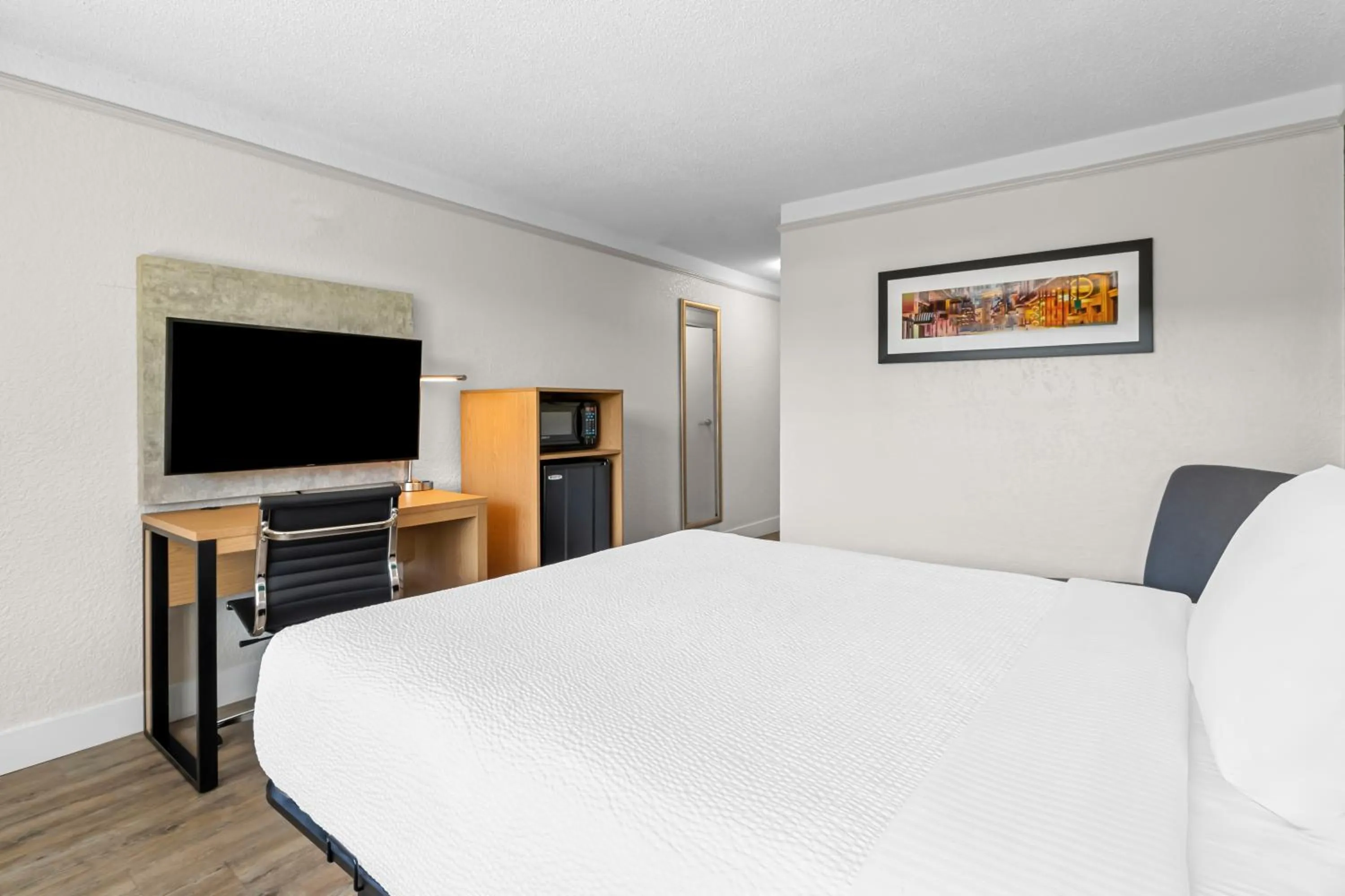 Bed in Quality Inn Slidell I-10