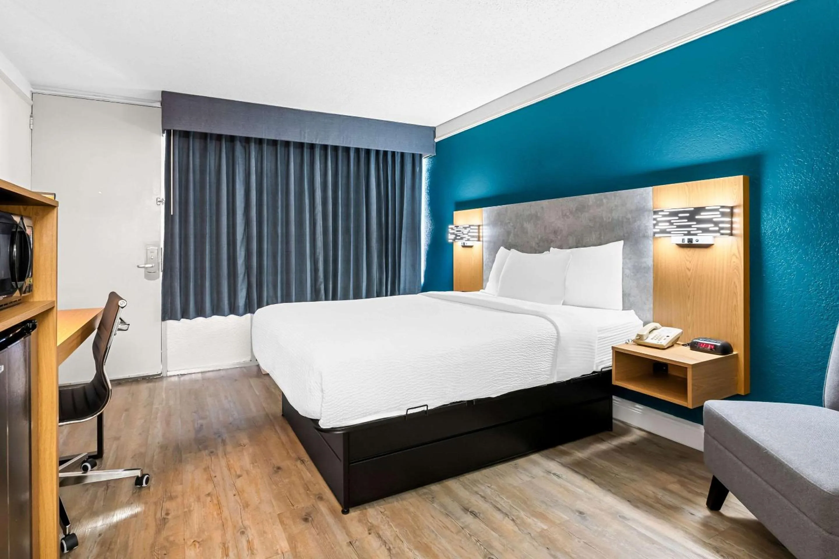 Bedroom, Bed in Quality Inn Slidell I-10