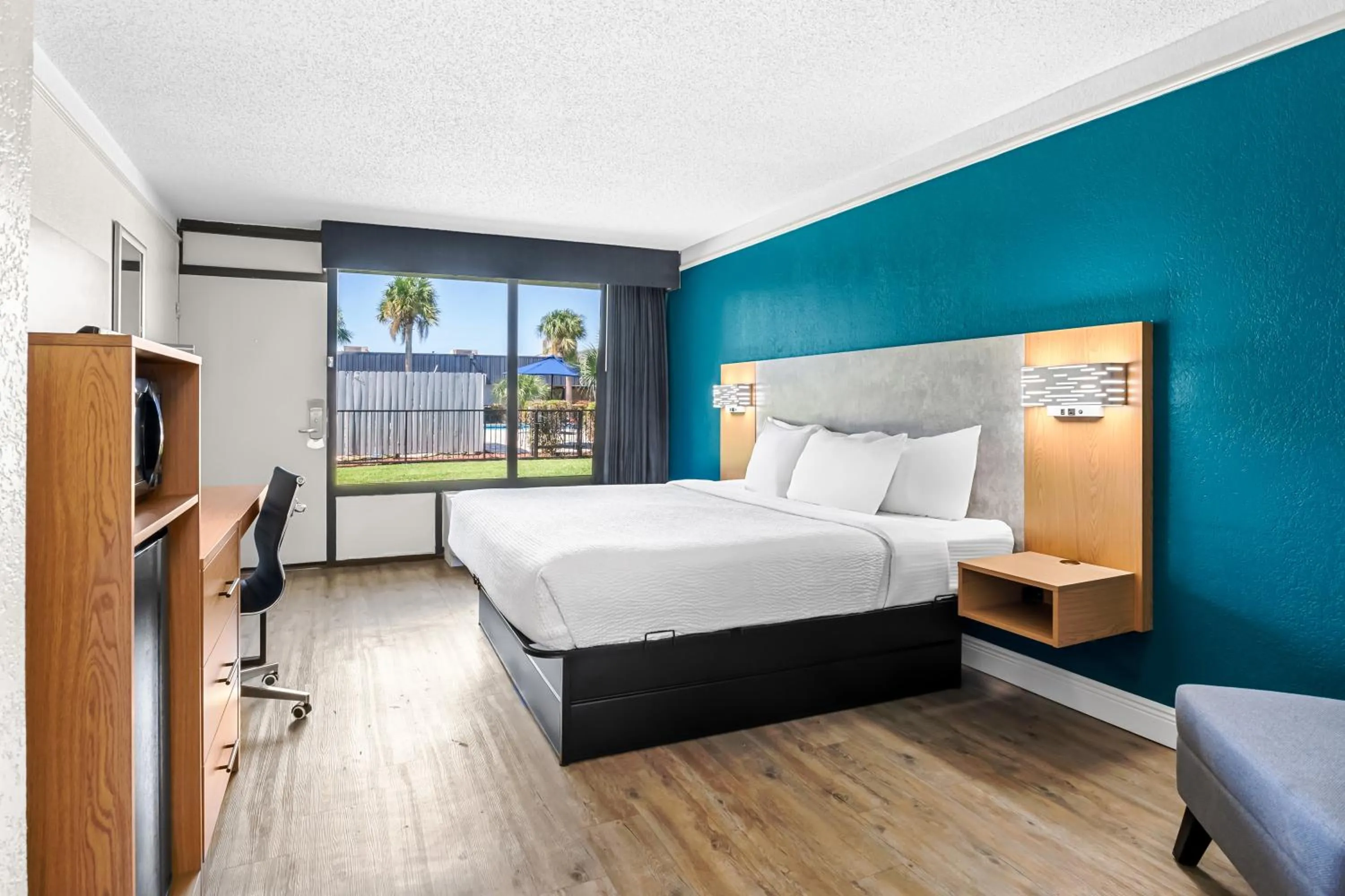 Bed in Quality Inn Slidell I-10