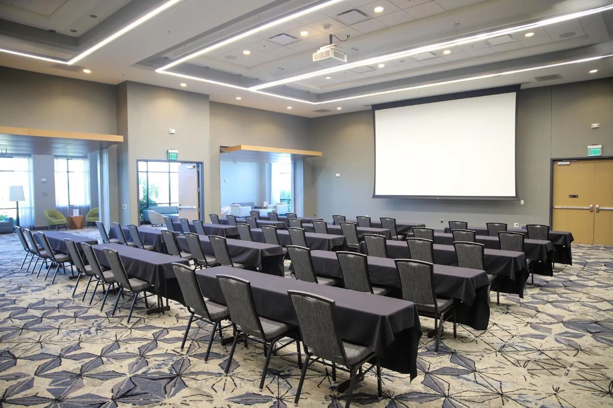 Meeting/conference room in Holiday Inn & Suites Cedar Falls-Waterloo Event Ctr by IHG
