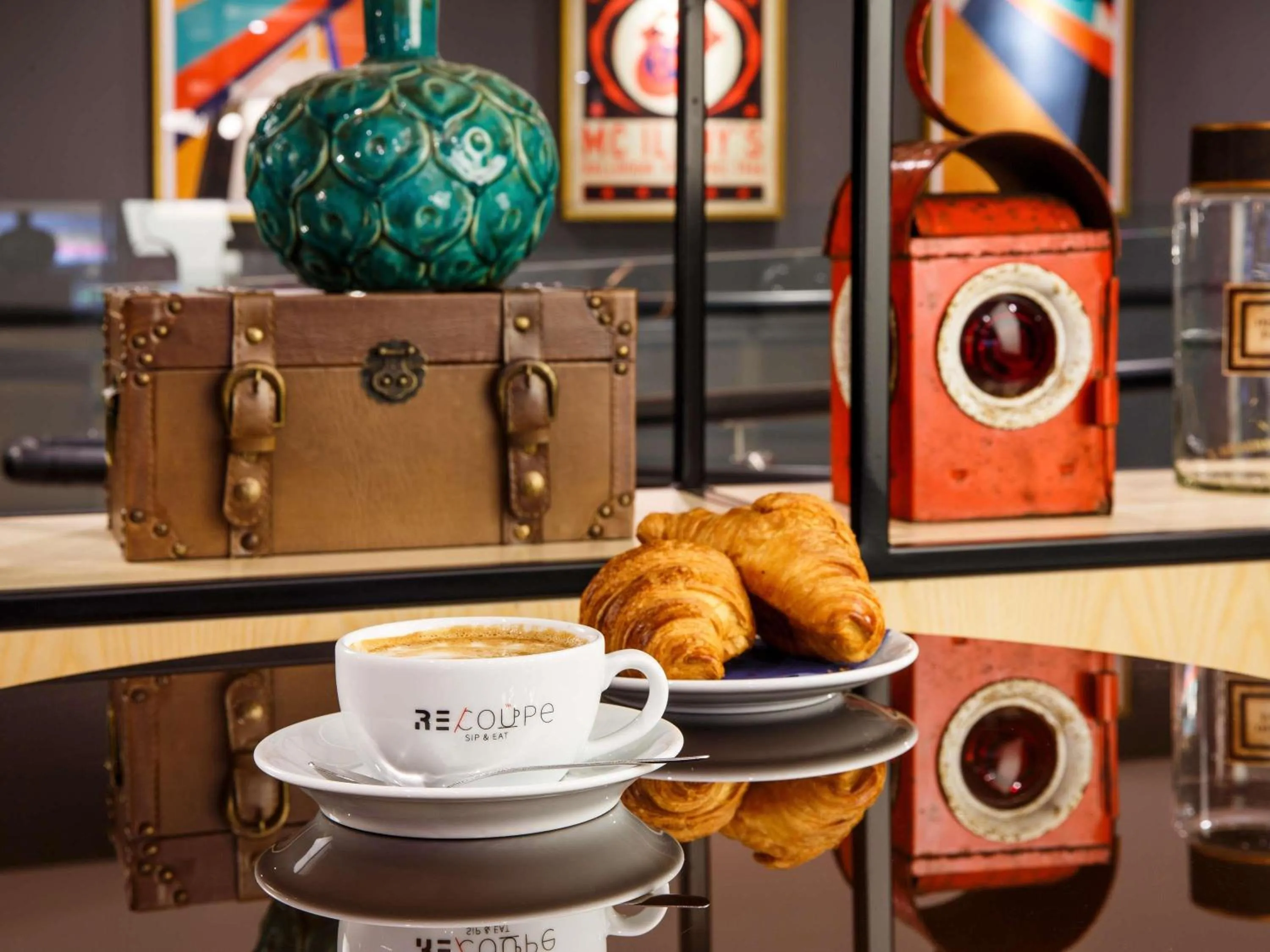 Restaurant/places to eat in ibis budget Swindon