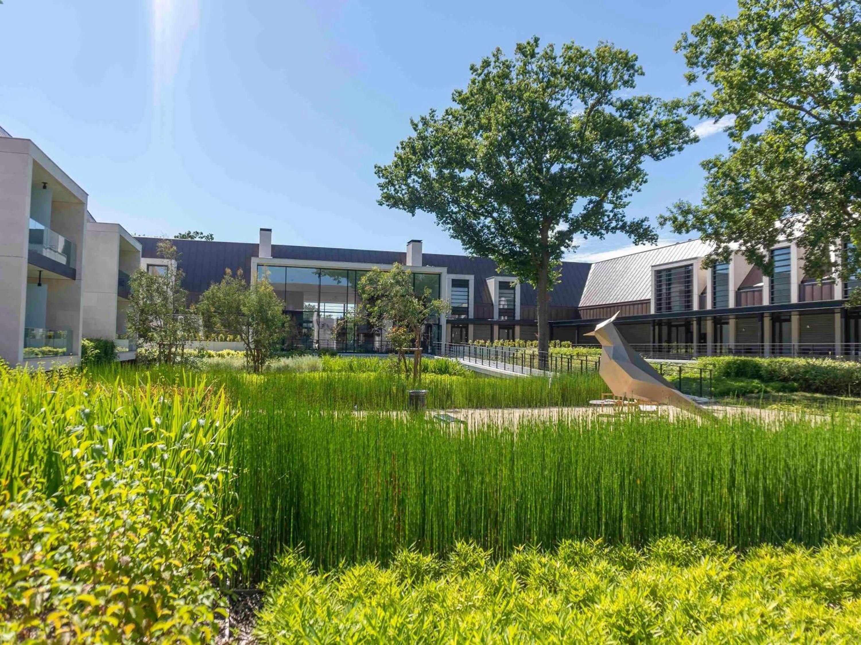 Property building in Le Domaine des Vanneaux Golf & Spa L'Isle Adam - MGallery Collection