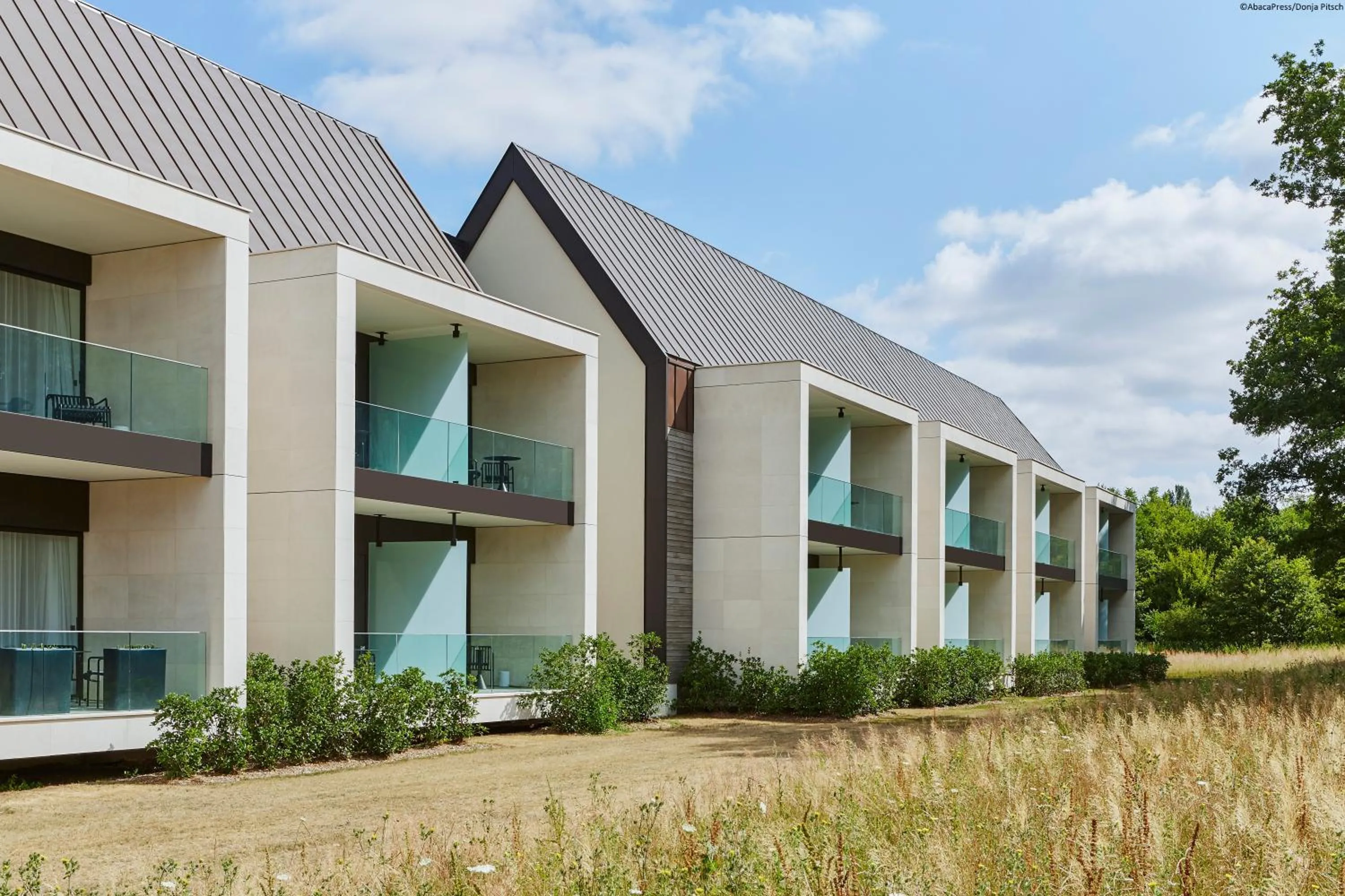 Property building in Le Domaine des Vanneaux Golf & Spa L'Isle Adam - MGallery Collection