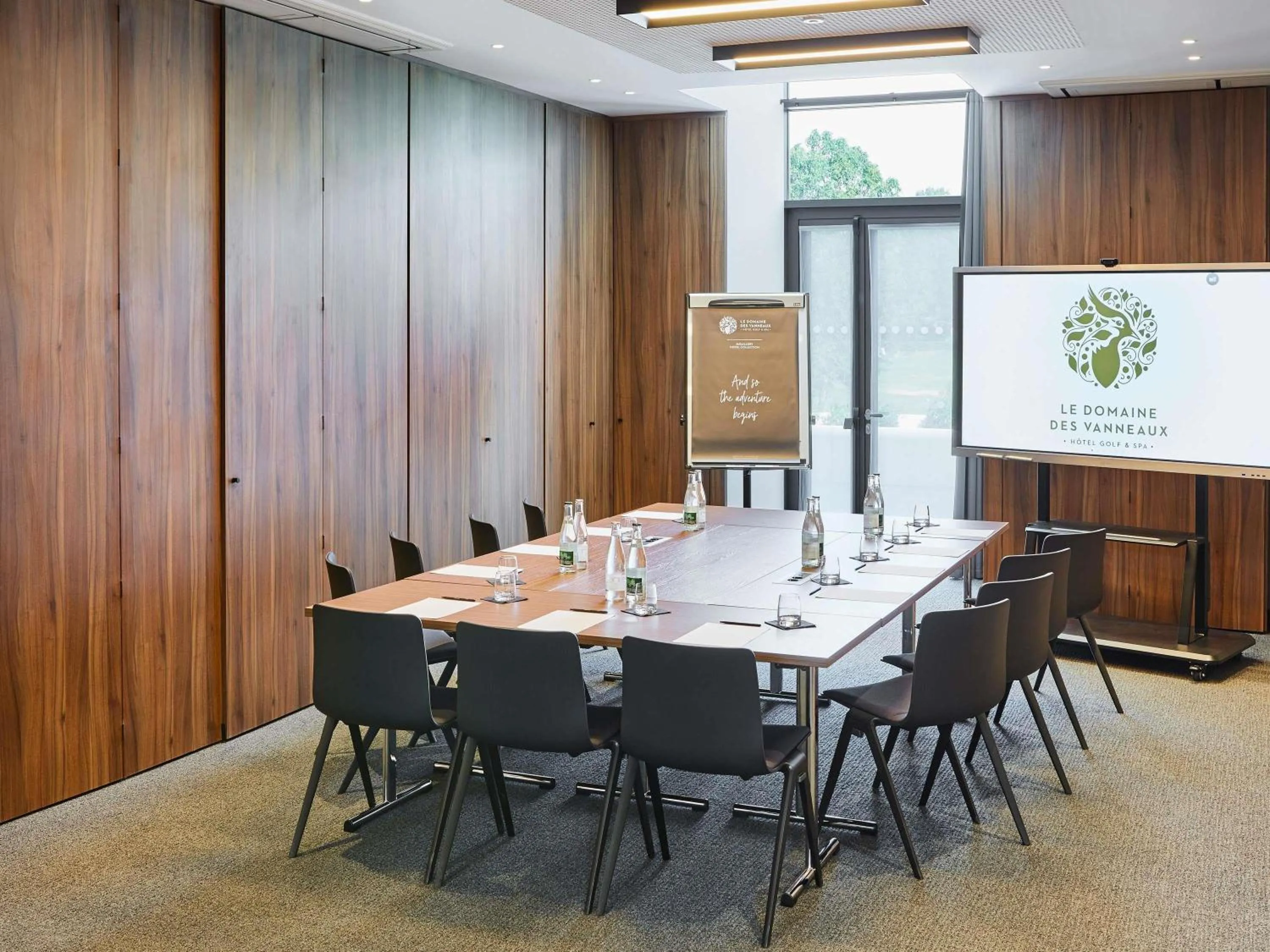 Meeting/conference room in Le Domaine des Vanneaux Golf & Spa L'Isle Adam - MGallery Collection