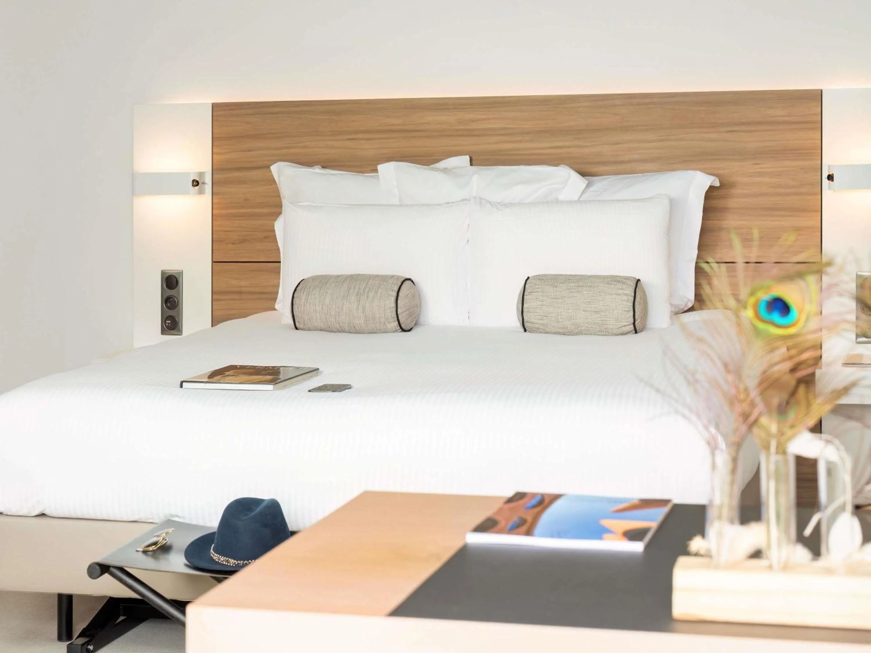 Photo of the whole room, Bed in Le Domaine des Vanneaux Golf & Spa L'Isle Adam - MGallery Collection