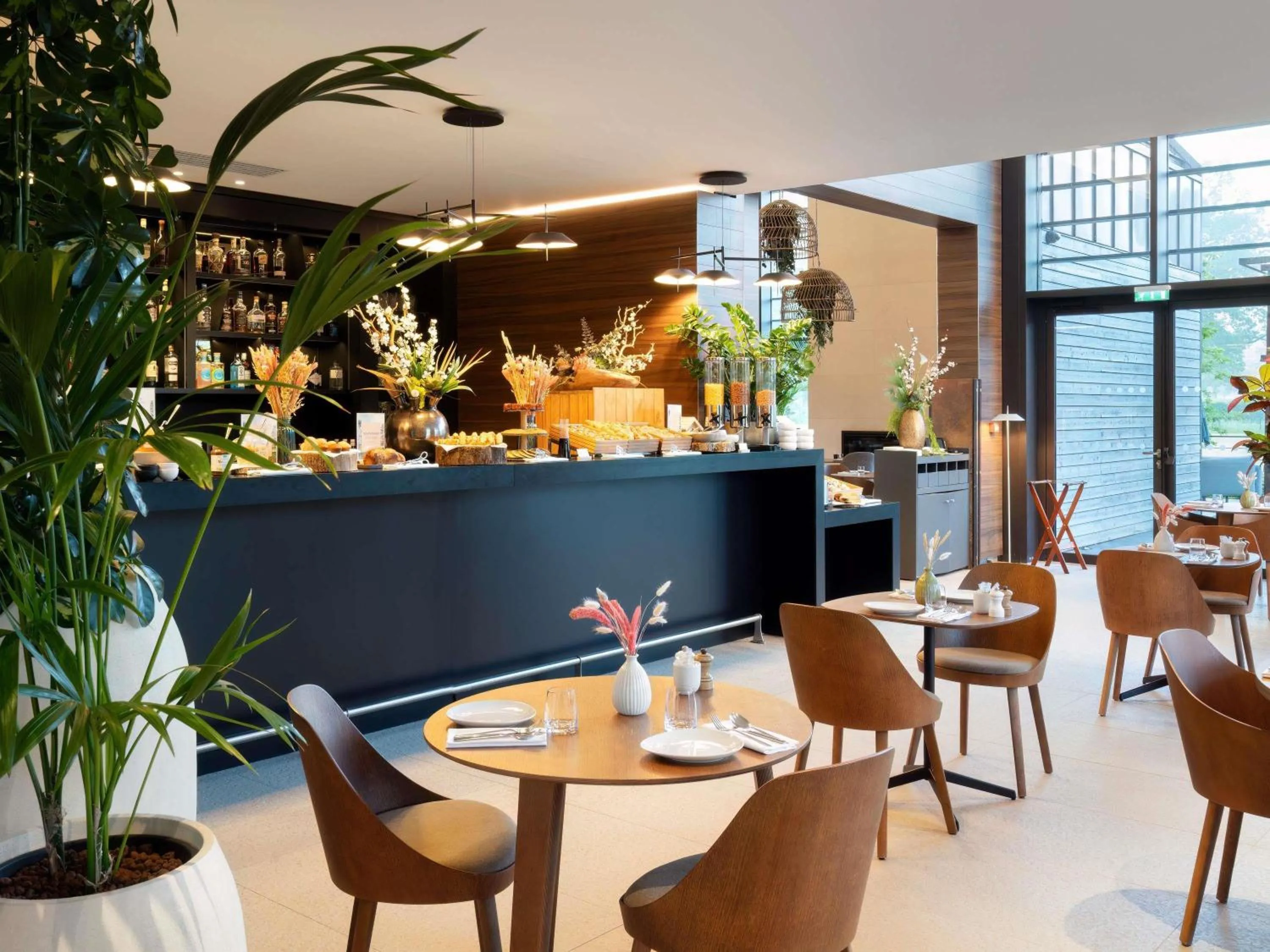 Breakfast in Le Domaine des Vanneaux Golf & Spa L'Isle Adam - MGallery Collection