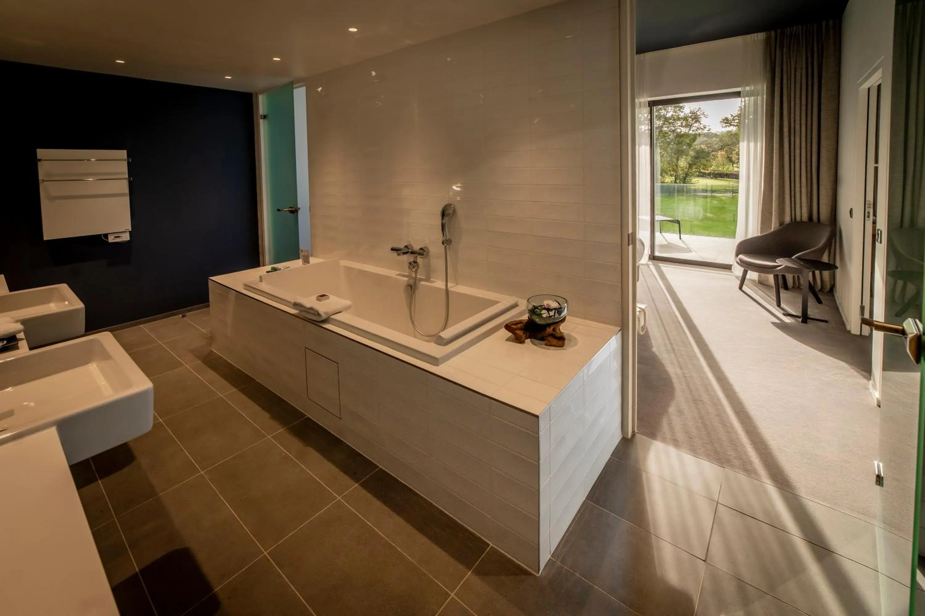 Bathroom in Le Domaine des Vanneaux Golf & Spa L'Isle Adam - MGallery Collection