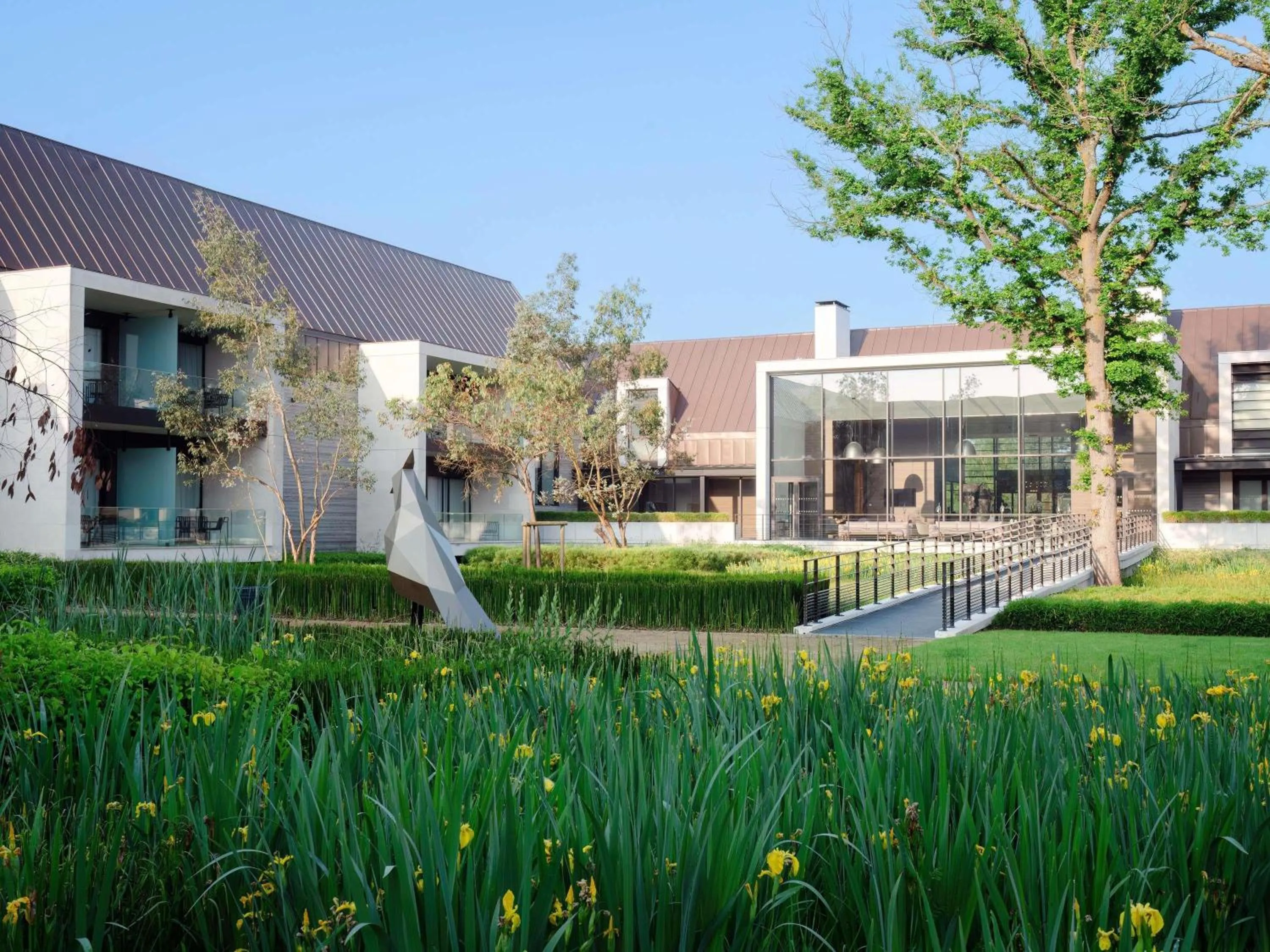 Property building in Le Domaine des Vanneaux Golf & Spa L'Isle Adam - MGallery Collection