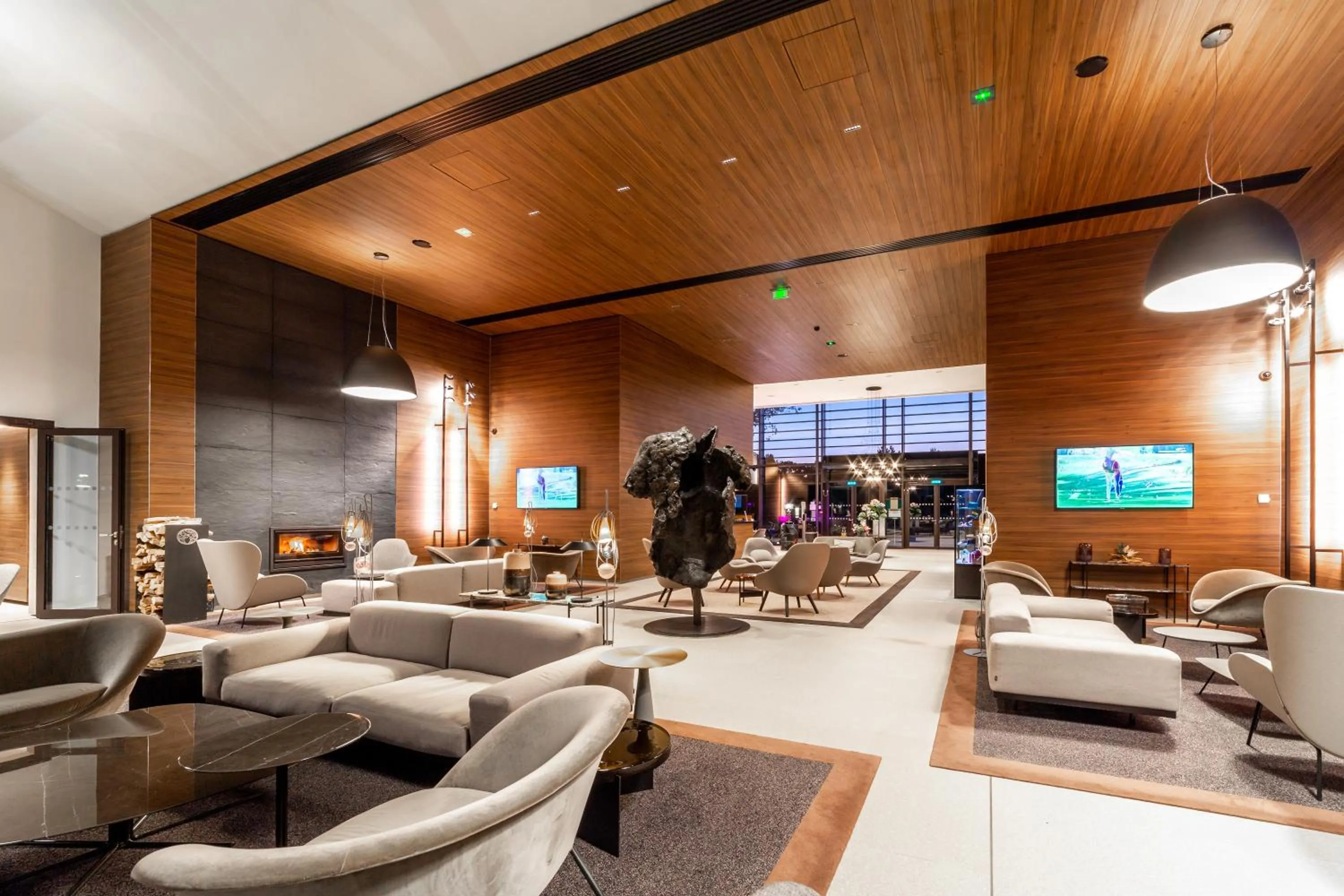 Property building in Le Domaine des Vanneaux Golf & Spa L'Isle Adam - MGallery Collection