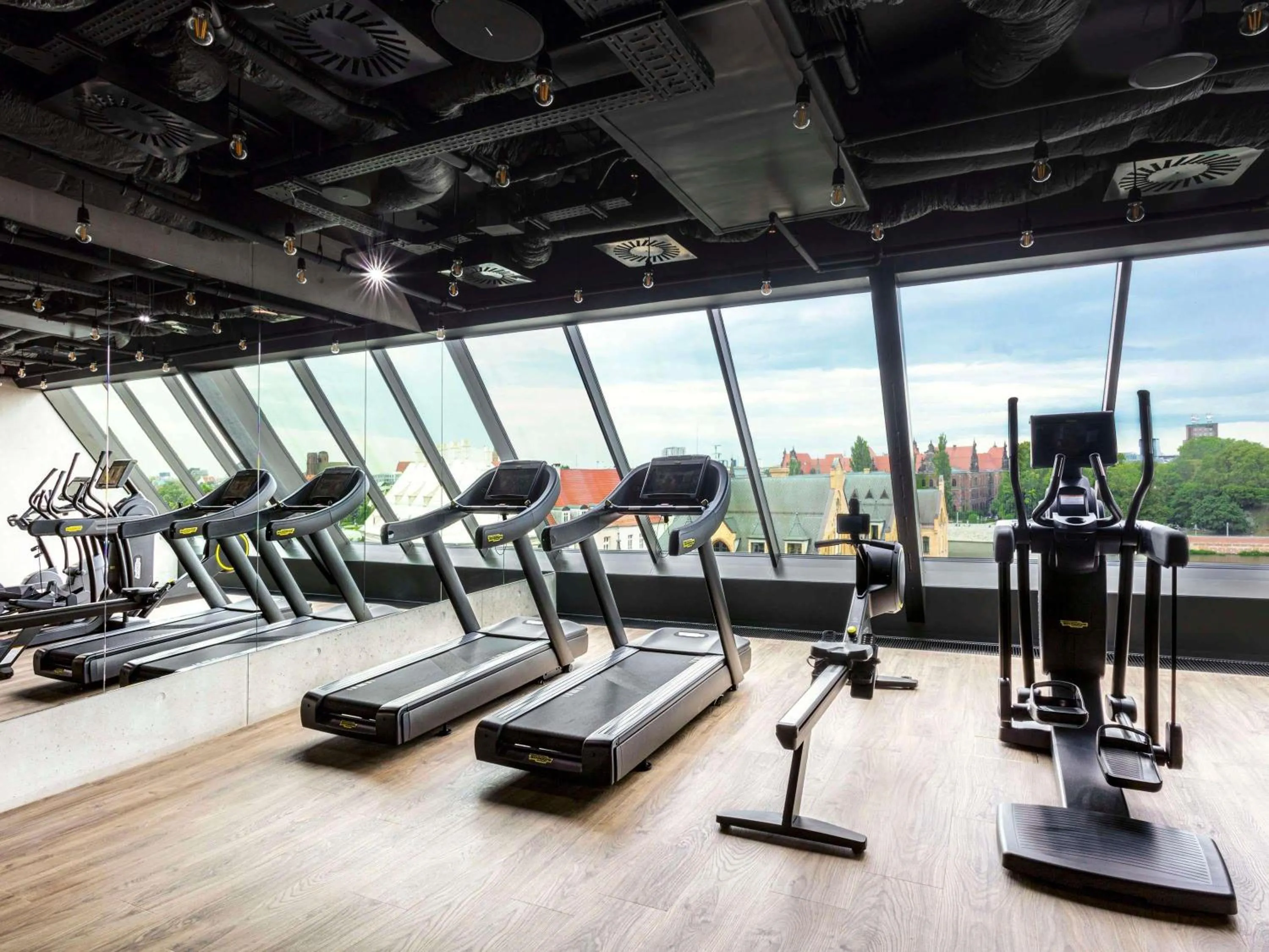 Fitness centre/facilities in The Bridge Wroclaw - MGallery