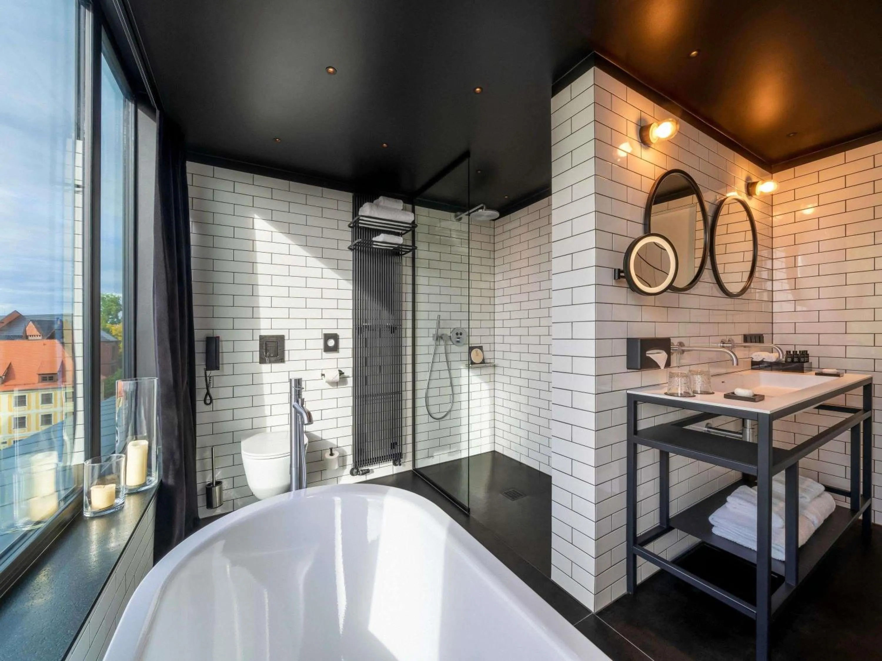 Photo of the whole room in The Bridge Wroclaw - MGallery