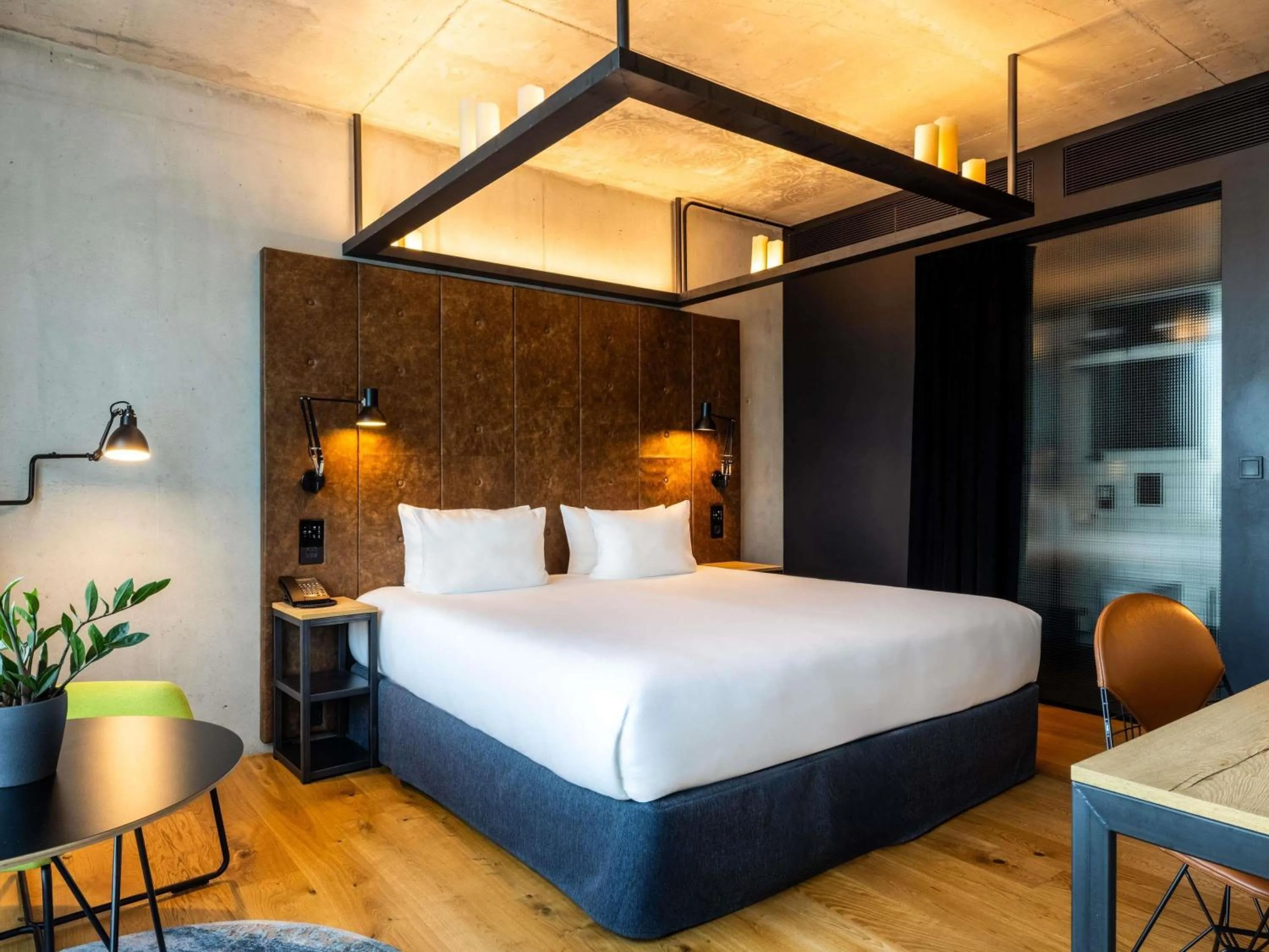 Photo of the whole room, Bed in The Bridge Wroclaw - MGallery