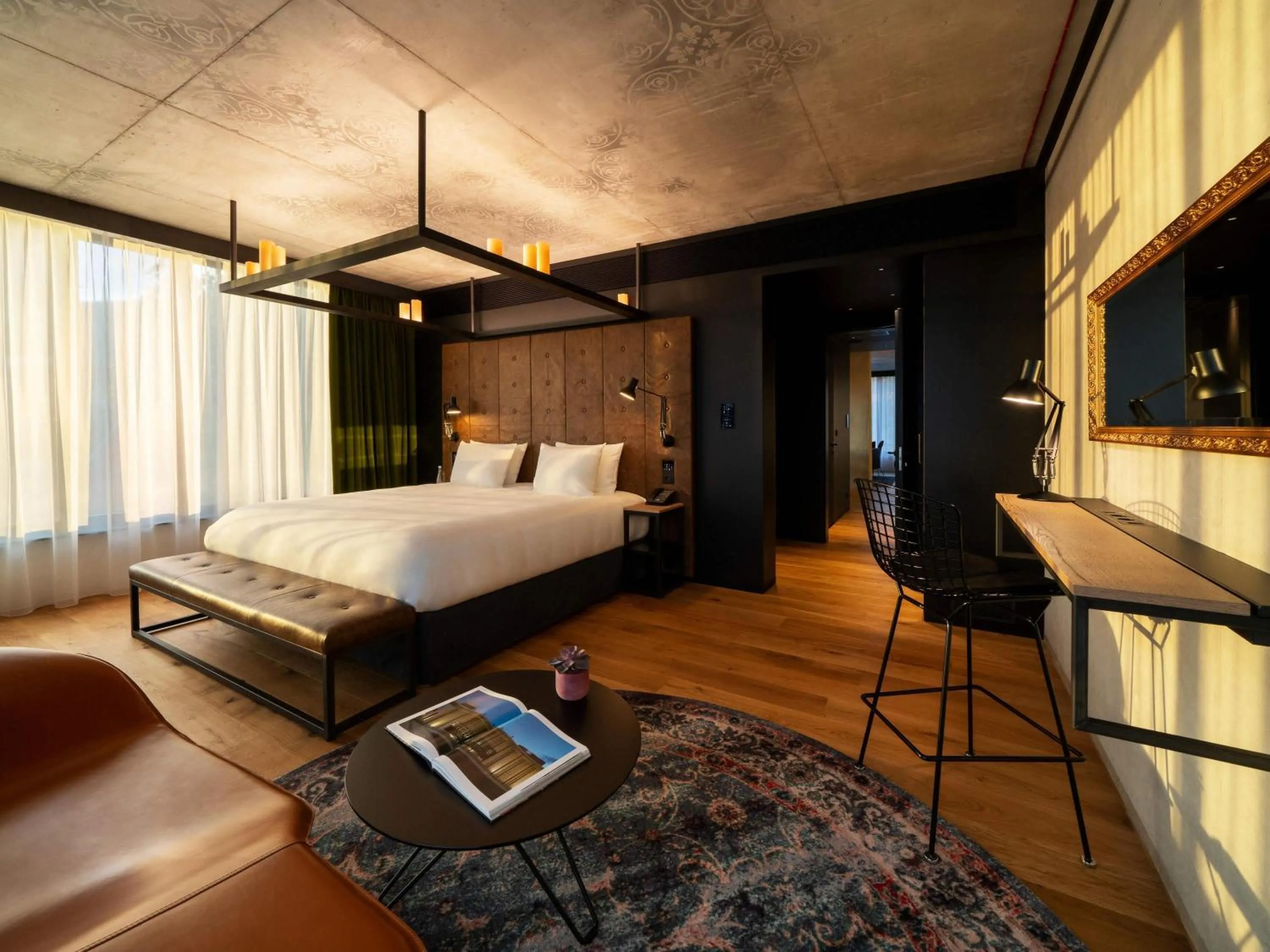 Bedroom, Bed in The Bridge Wroclaw - MGallery