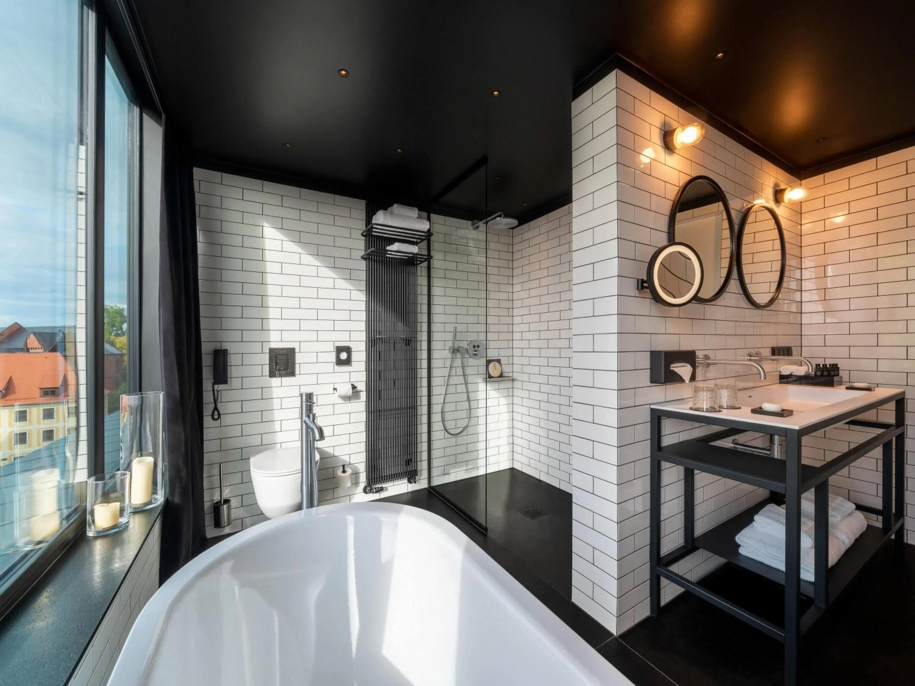 Bedroom in The Bridge Wroclaw - MGallery