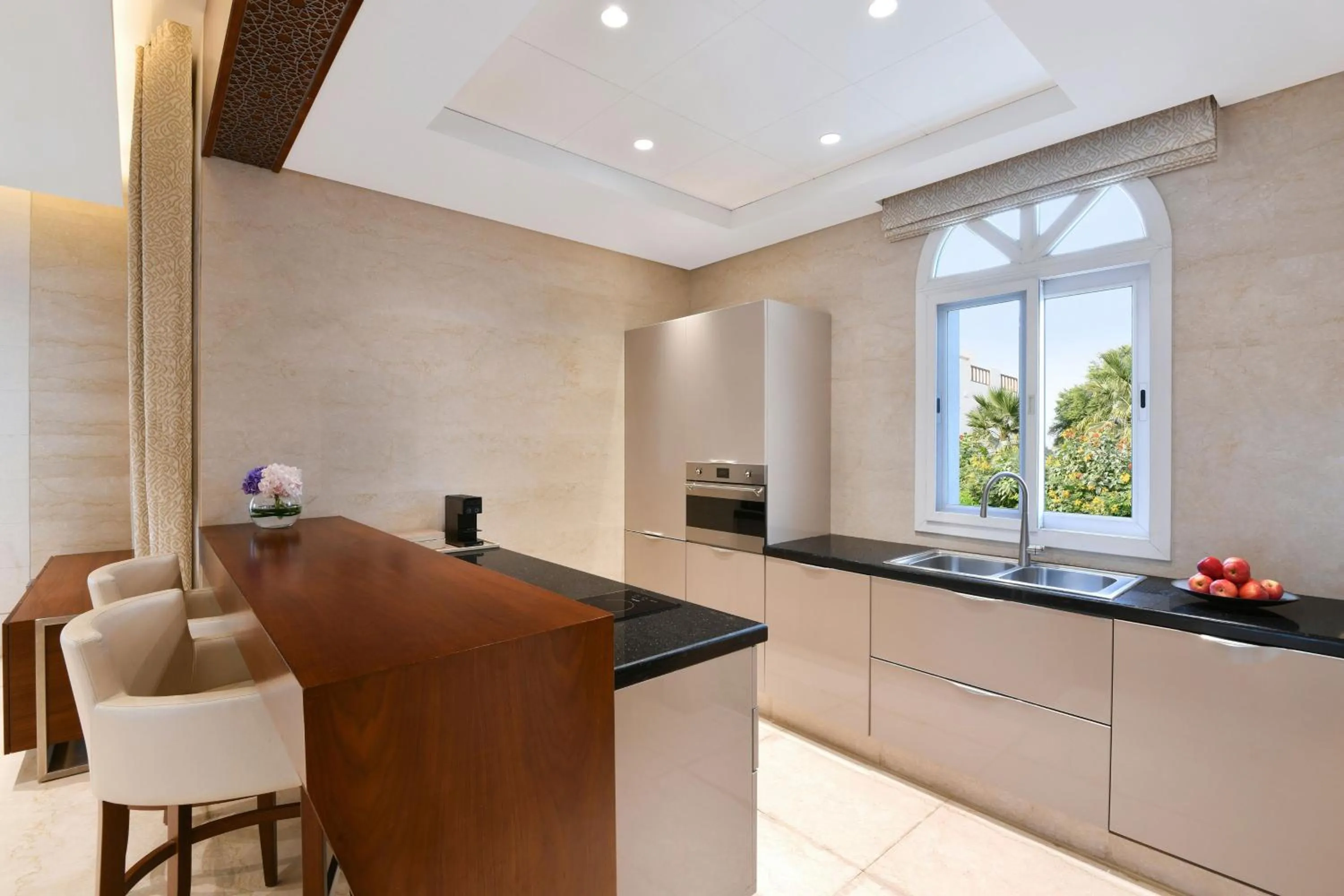 Bedroom in Al Messila, A Luxury Collection Resort & Spa, Doha