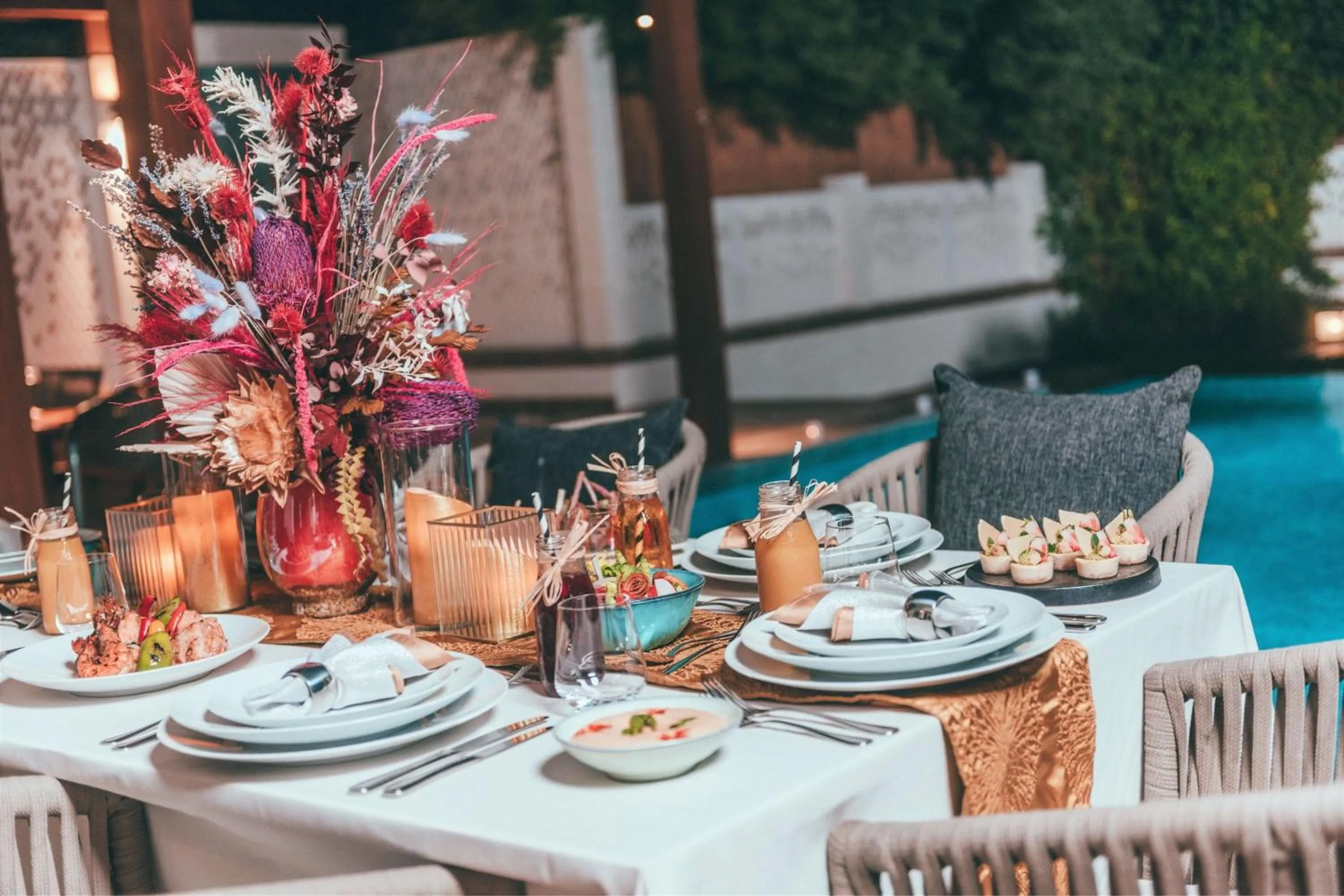 Swimming pool in Al Messila, A Luxury Collection Resort & Spa, Doha