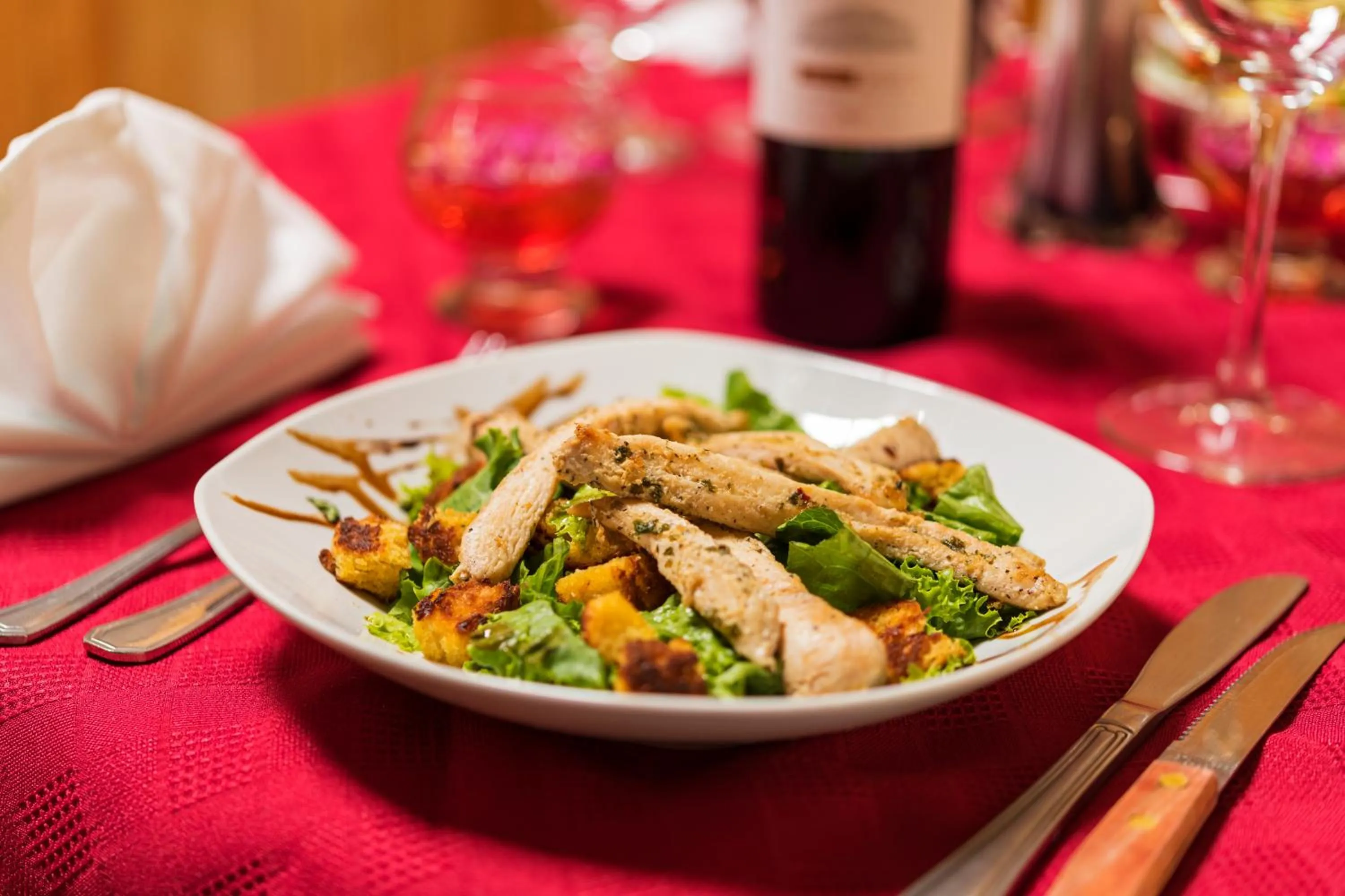 Restaurant/places to eat in Hotel de Montaña Suria