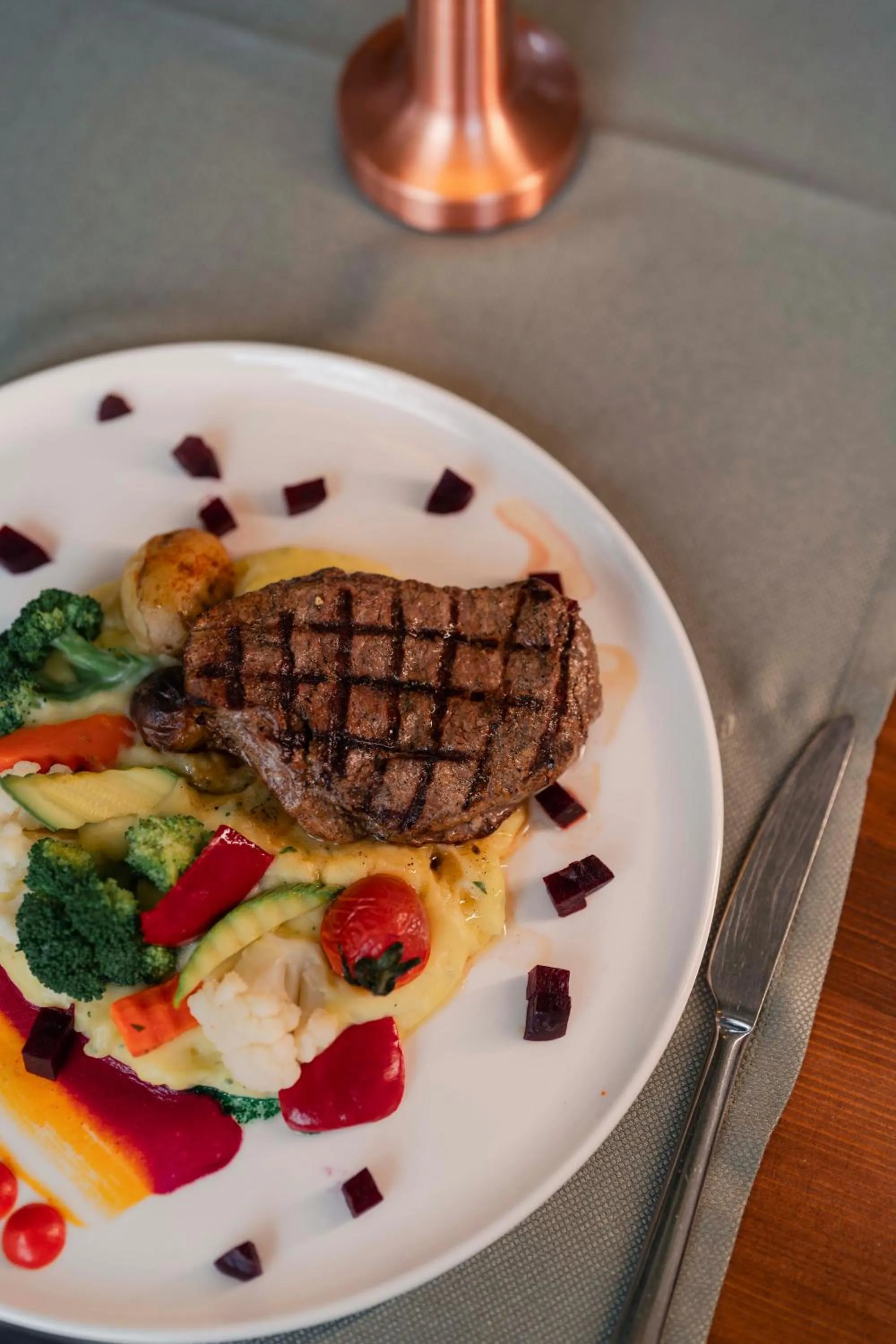 Restaurant/places to eat in Tonoz Beach Hotel