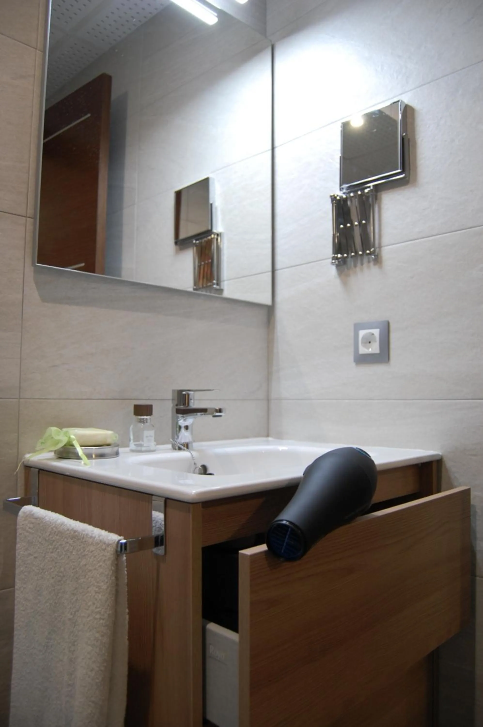 Bathroom in ALHAJAS DE CORDOBA